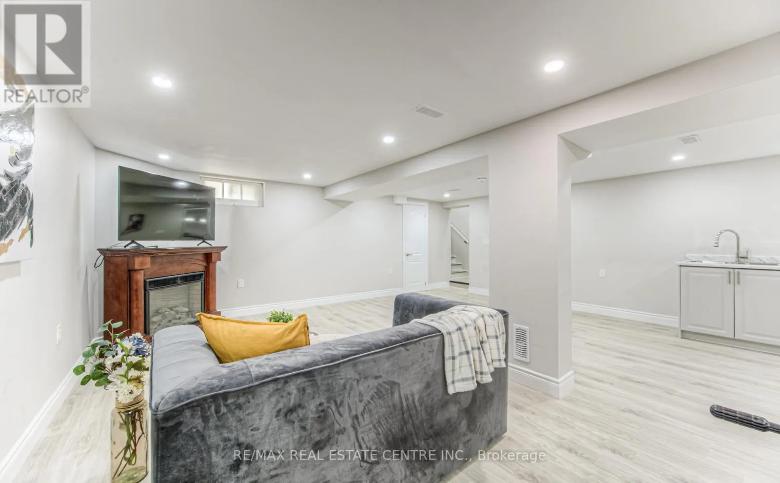 271 BEDFORD ROAD N