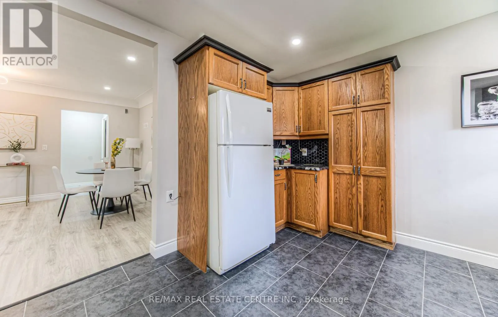 271 BEDFORD ROAD N
