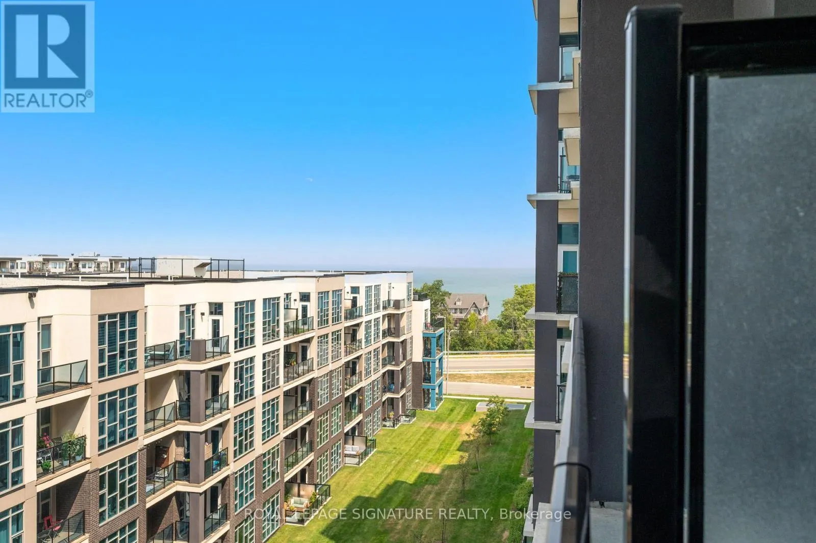 629 - 16 CONCORD PLACE