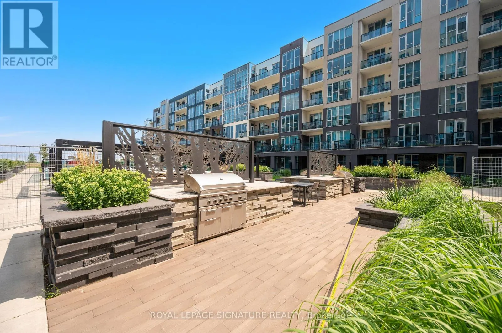 629 - 16 CONCORD PLACE