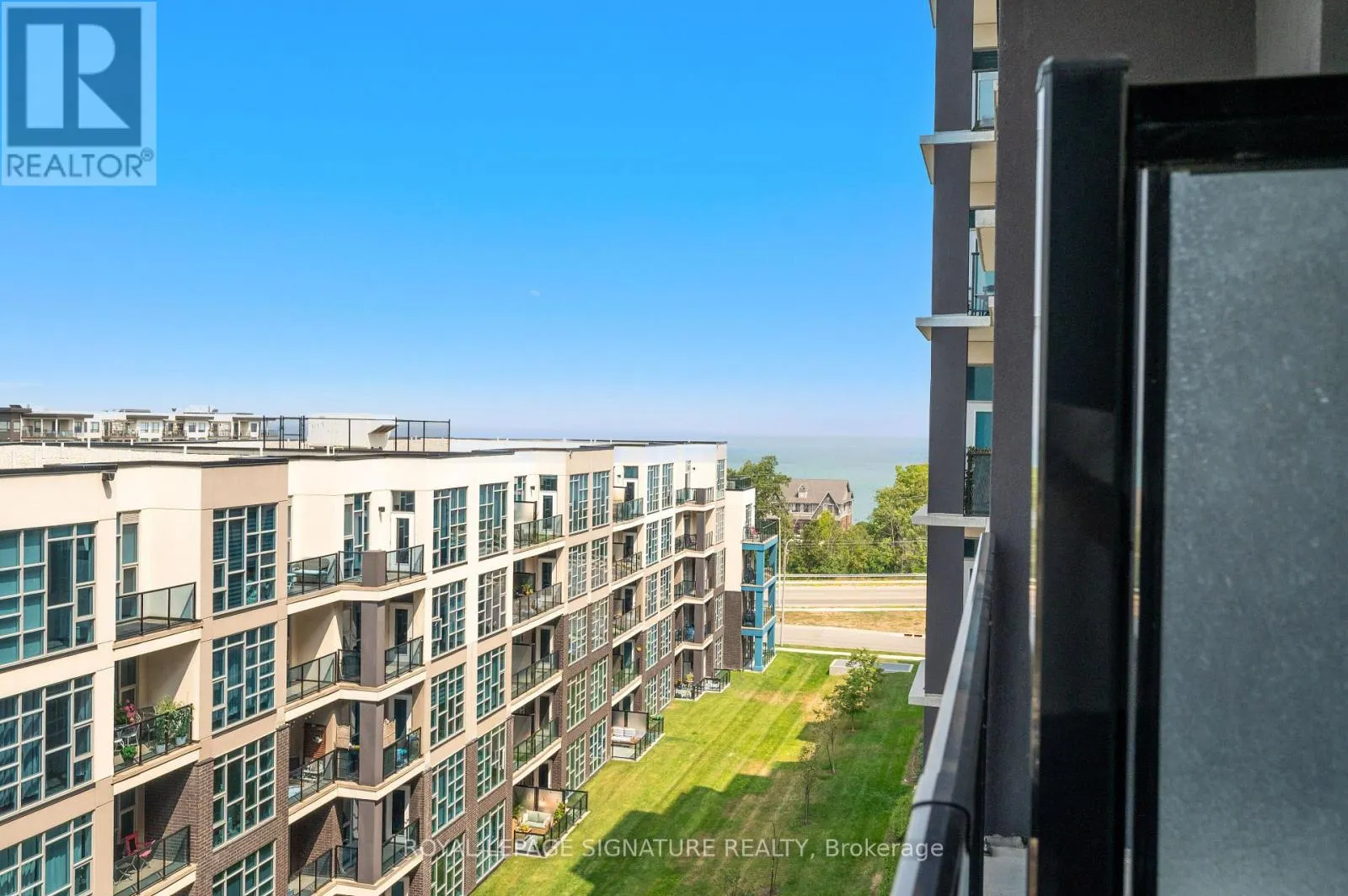 629 - 16 CONCORD PLACE