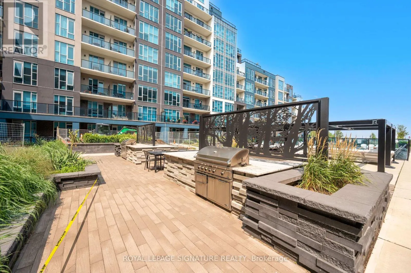 629 - 16 CONCORD PLACE