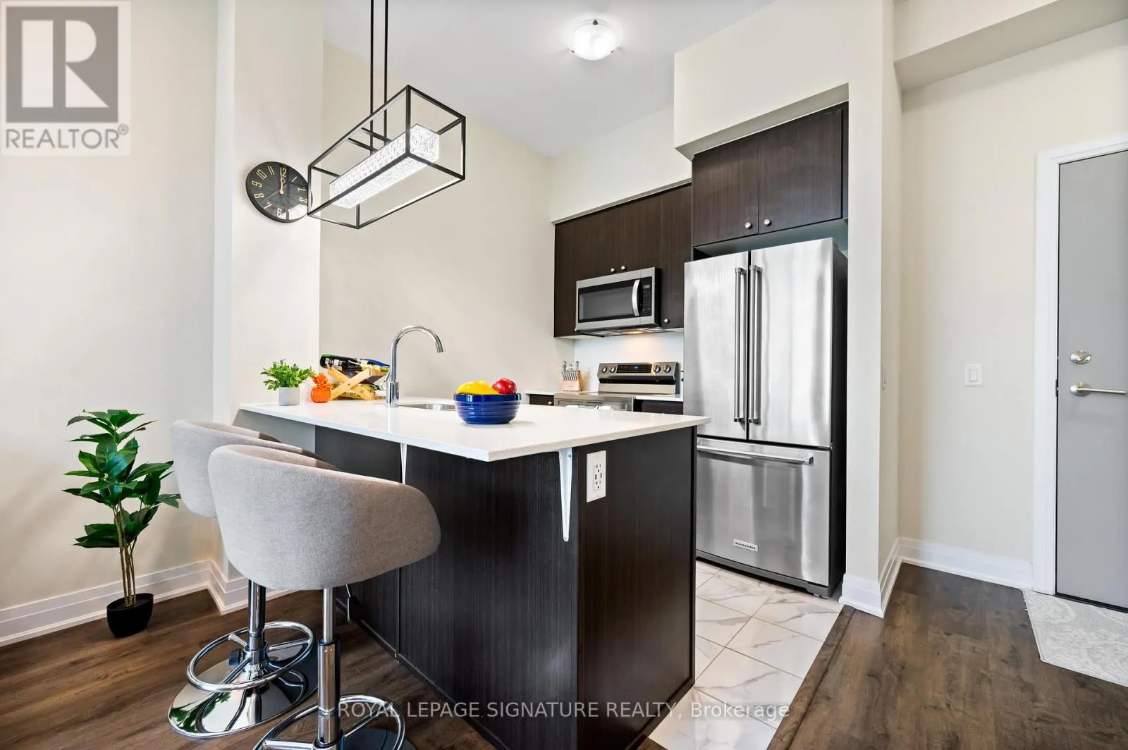 629 - 16 CONCORD PLACE