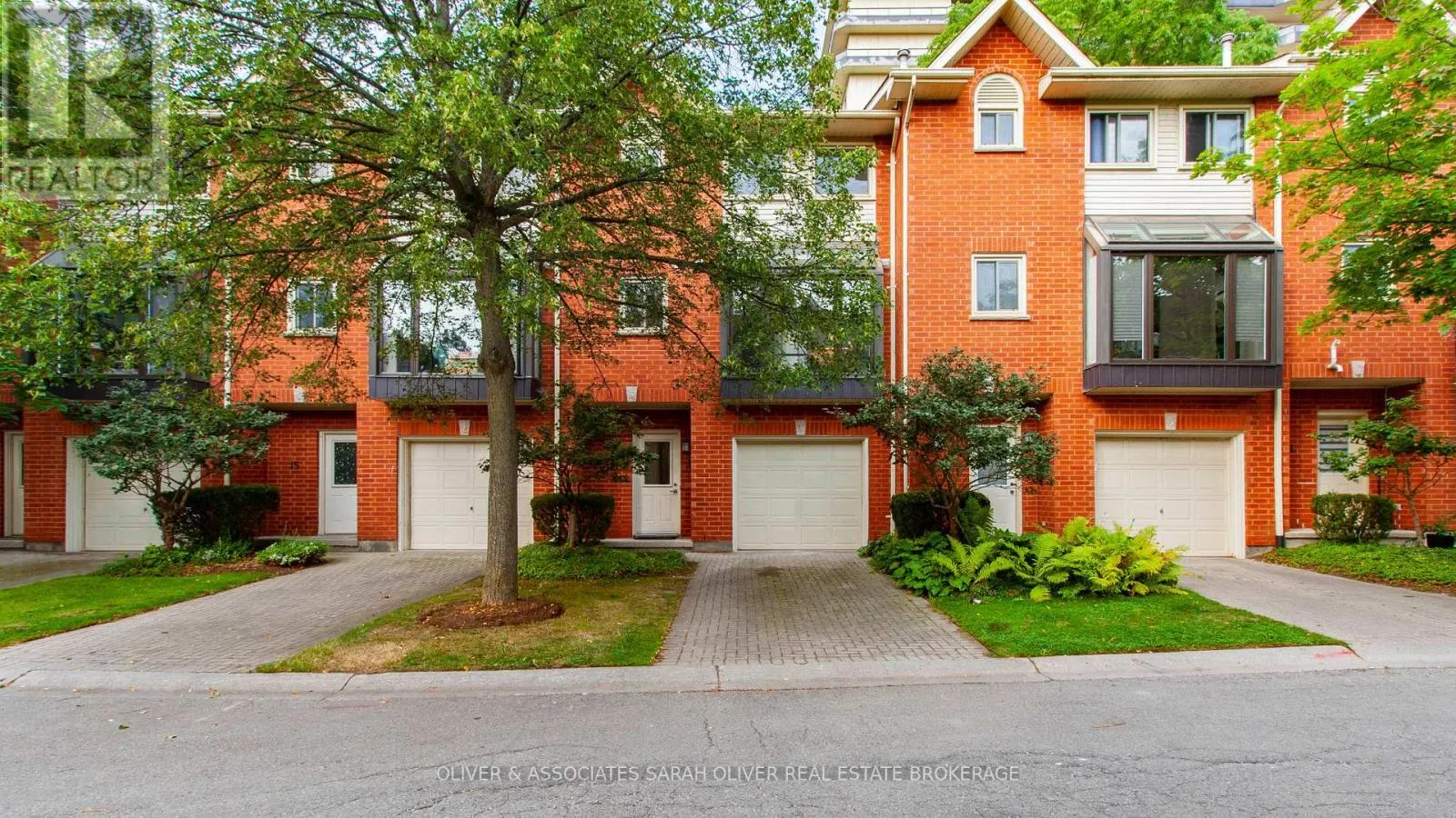 14 - 683 WINDERMERE ROAD, #14