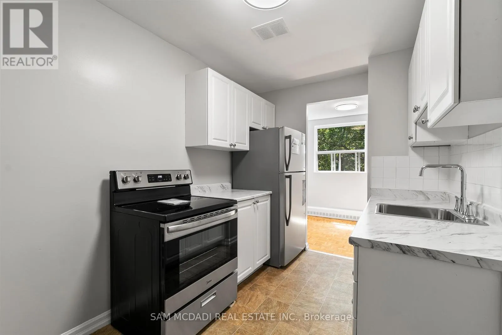 304 - 62 SPENCER STREET