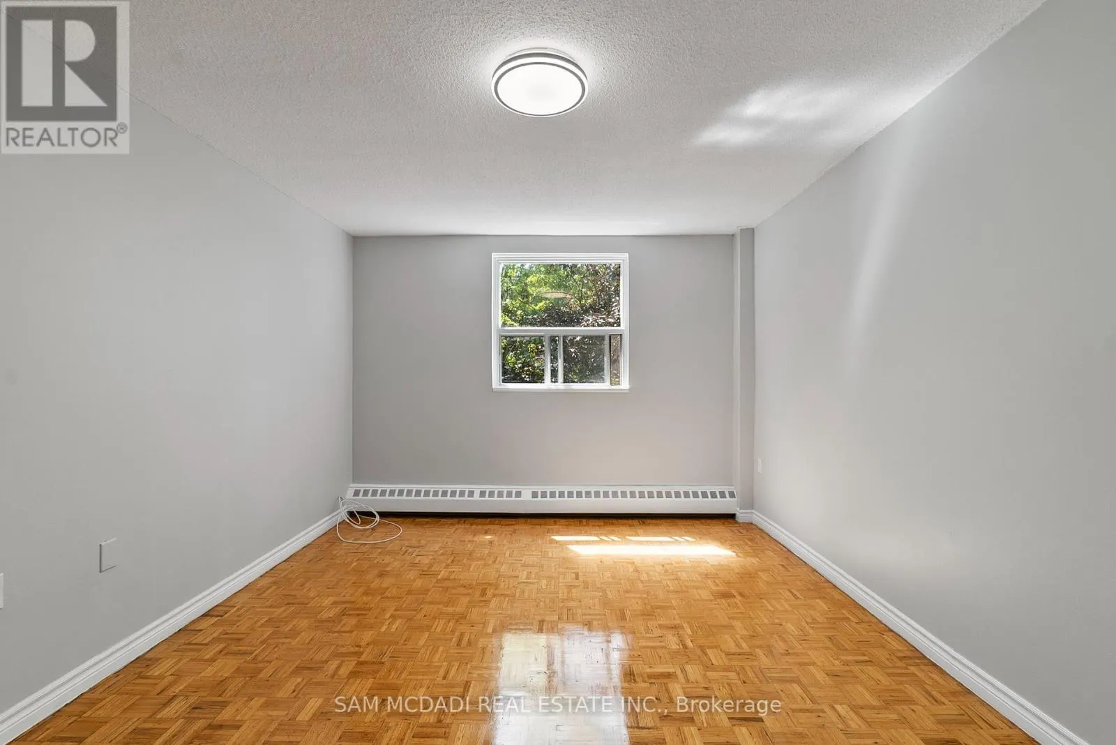 304 - 62 SPENCER STREET