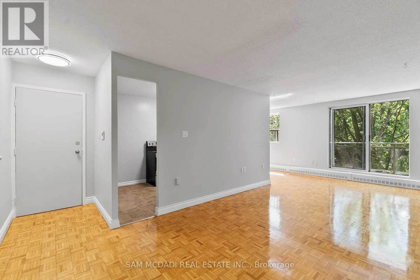 304 - 62 SPENCER STREET