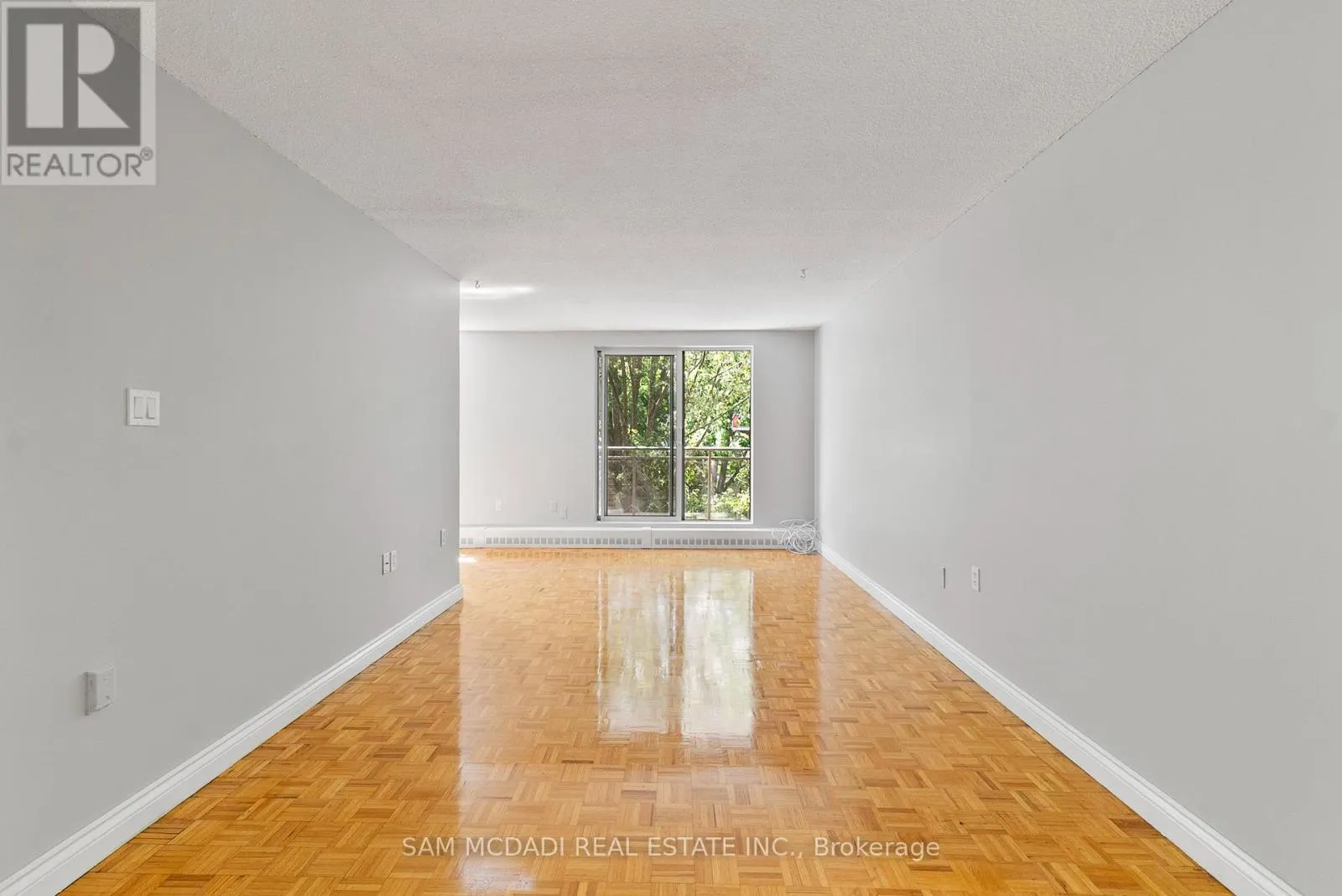304 - 62 SPENCER STREET