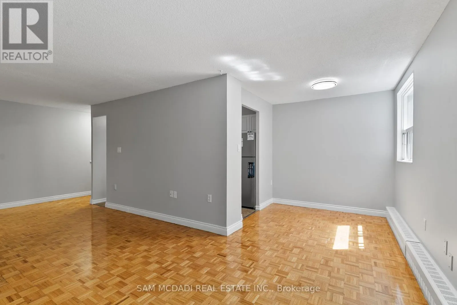 304 - 62 SPENCER STREET