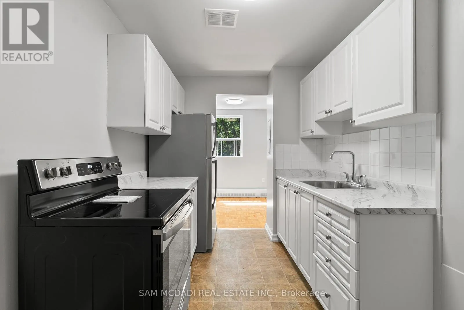304 - 62 SPENCER STREET