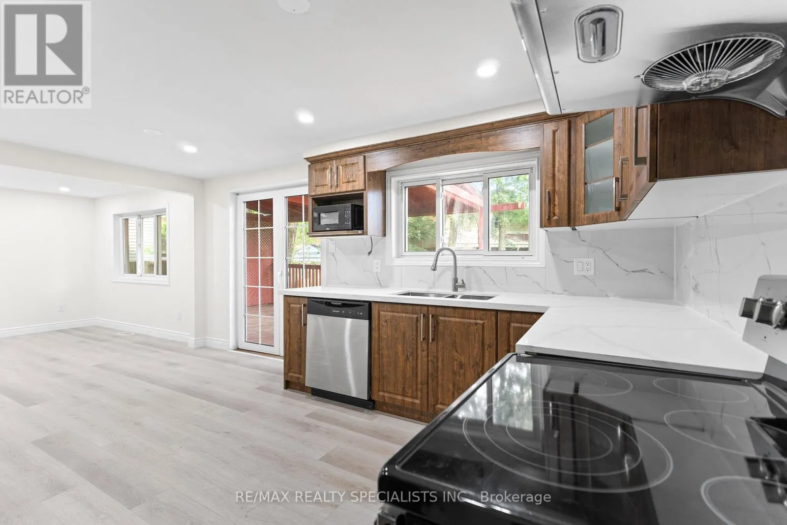 619 PRESTON PARKWAY