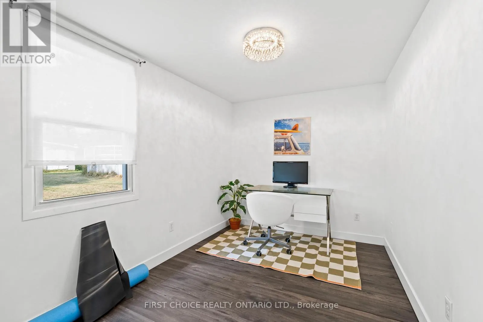 10 CAMPBELL REID COURT