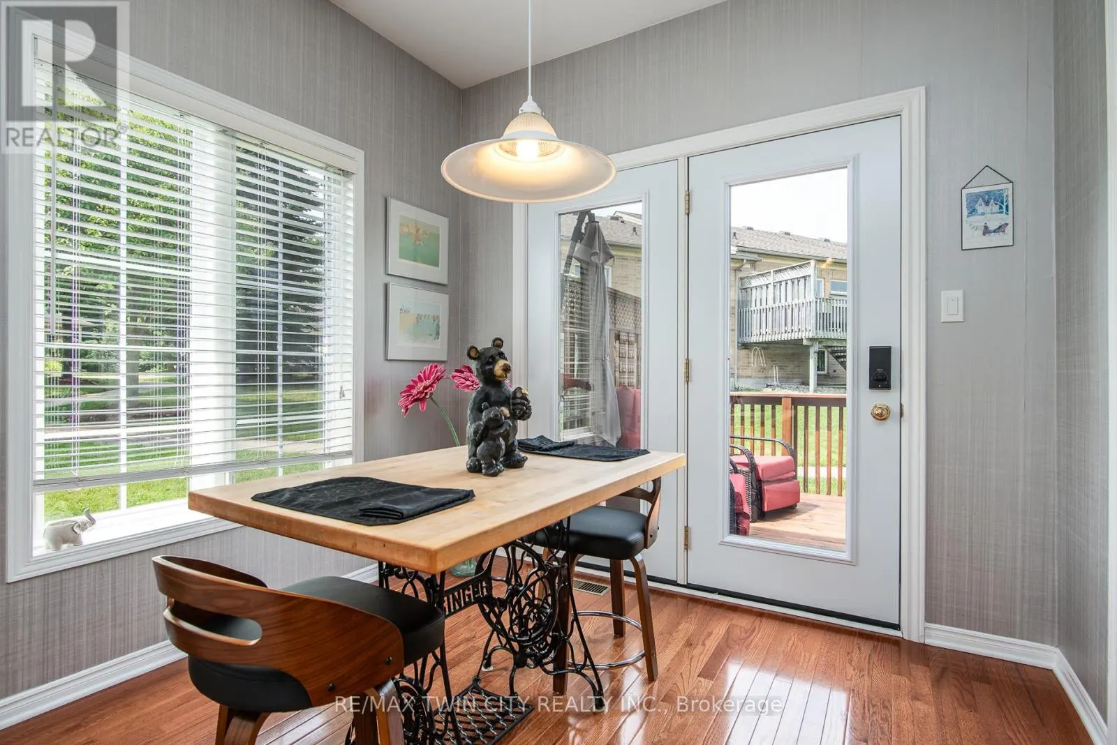 21 - 545 LAURELWOOD DRIVE