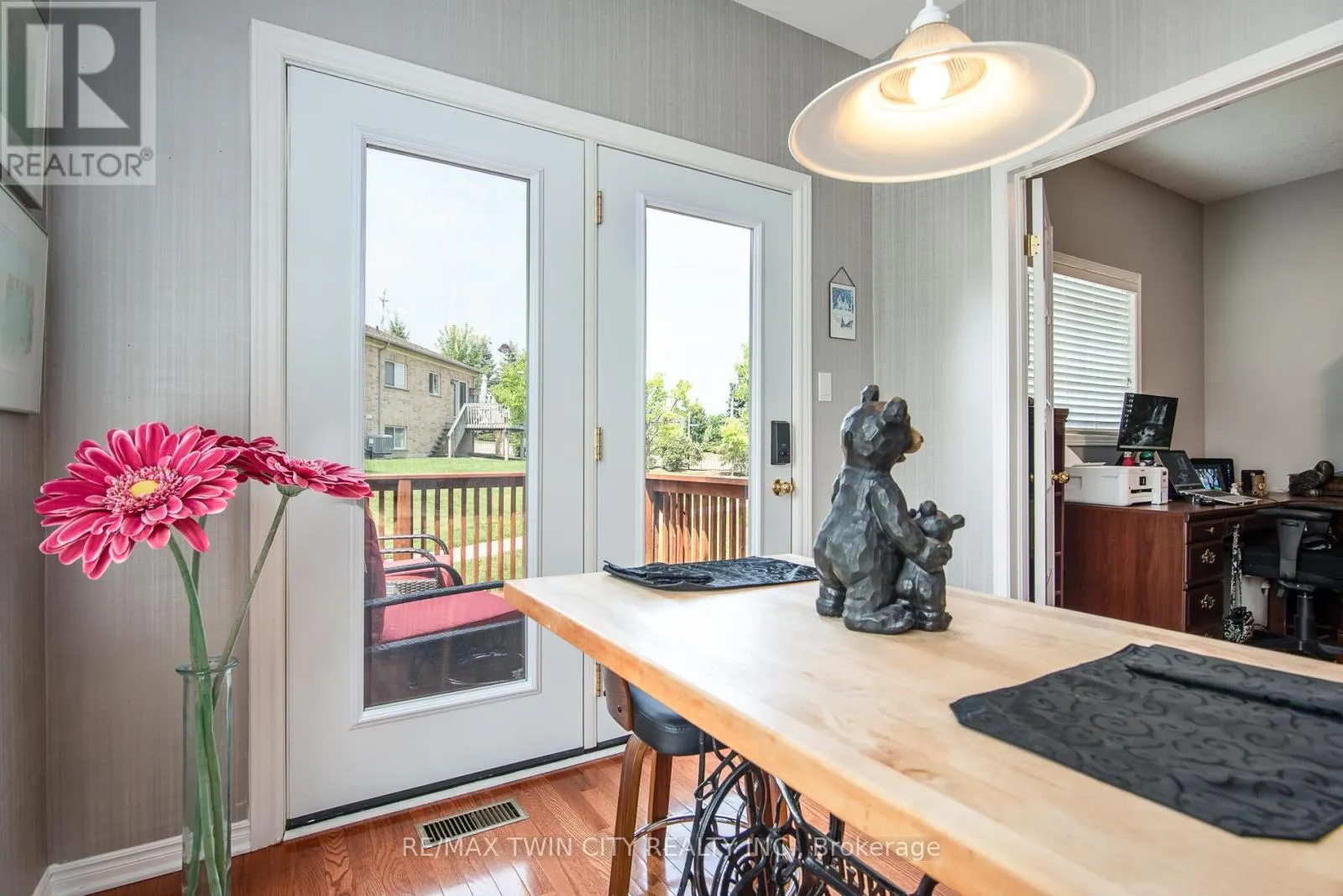 21 - 545 LAURELWOOD DRIVE