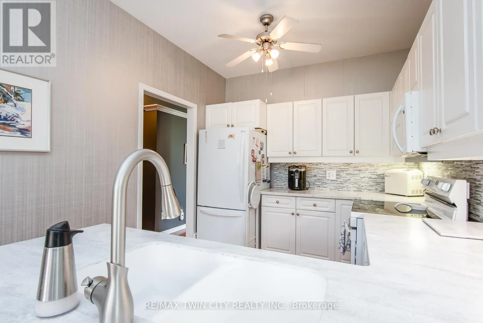 21 - 545 LAURELWOOD DRIVE