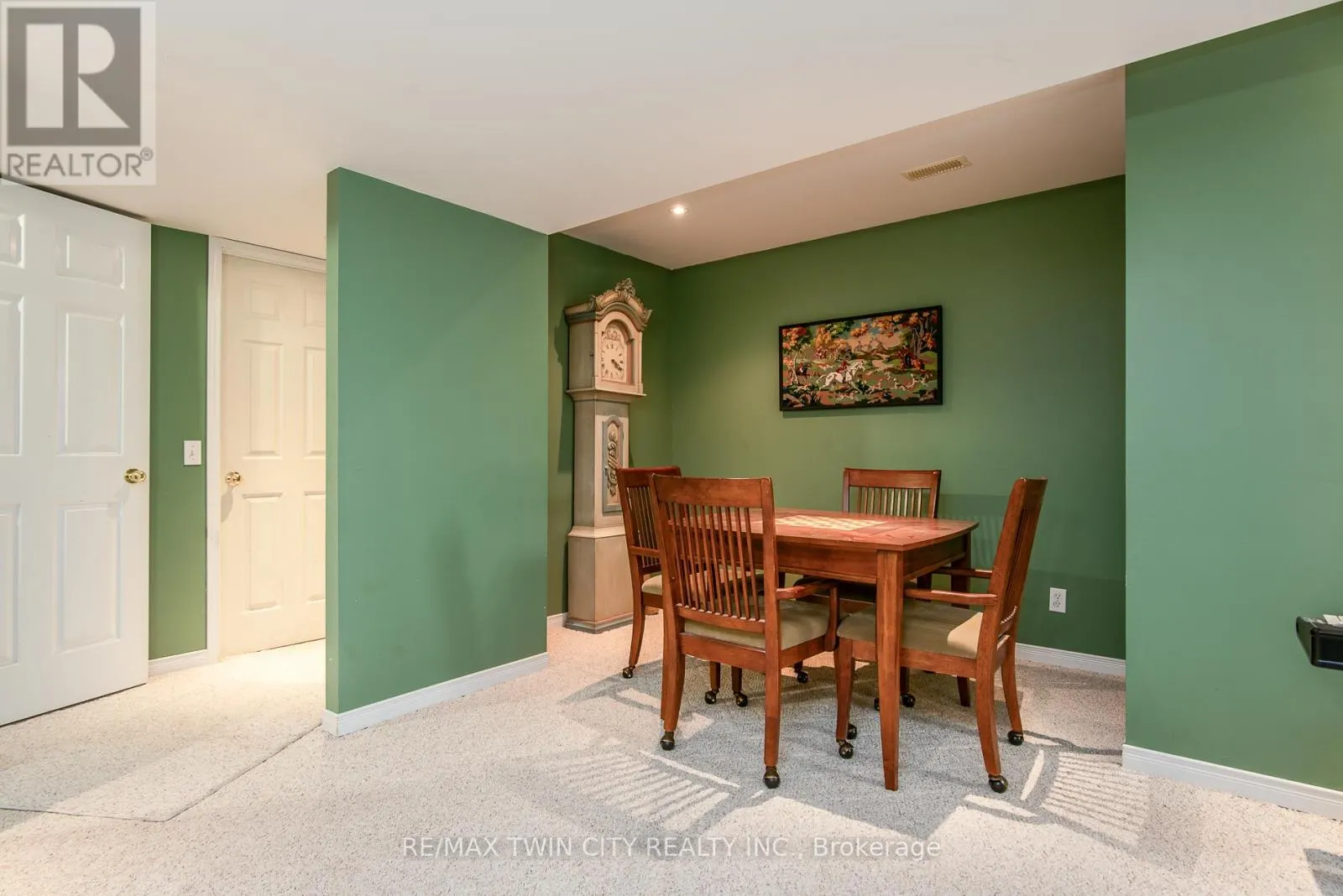 21 - 545 LAURELWOOD DRIVE