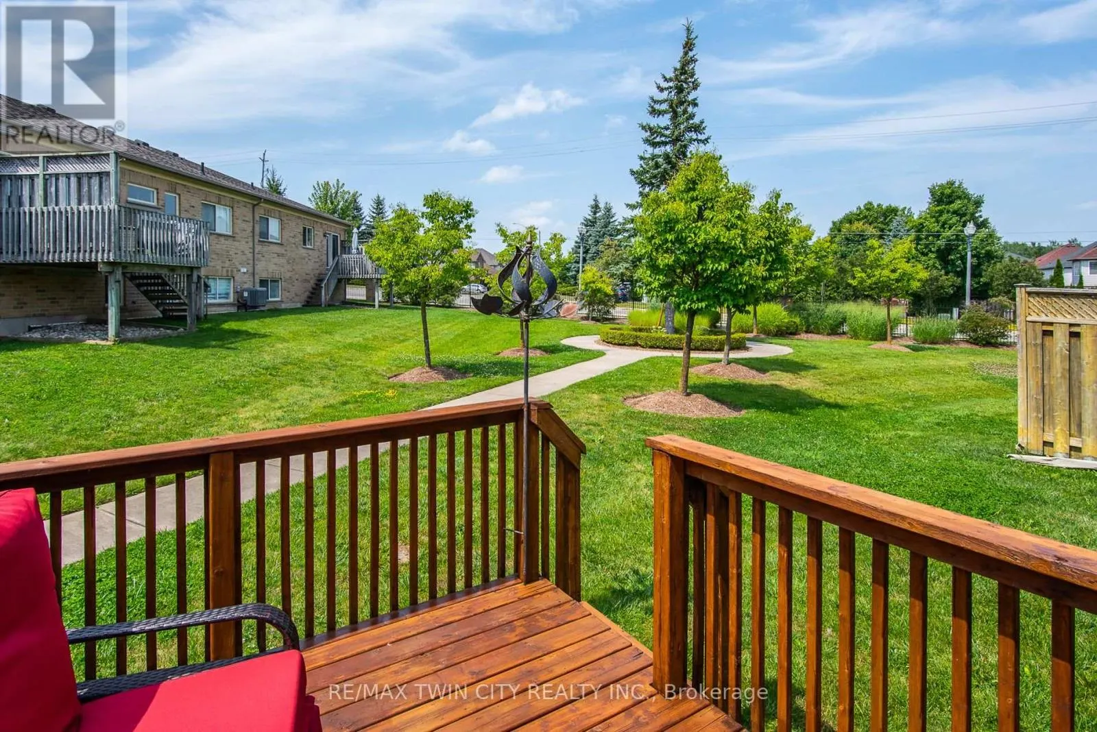 21 - 545 LAURELWOOD DRIVE