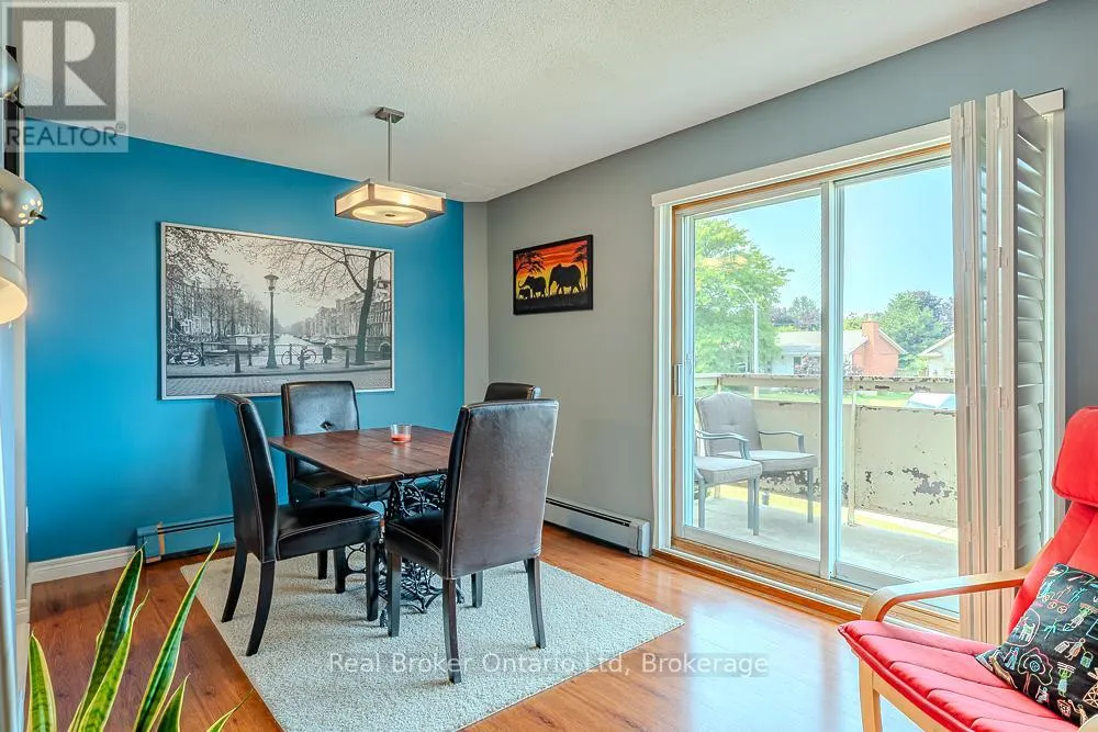 202 - 925 10TH AVENUE E, #202