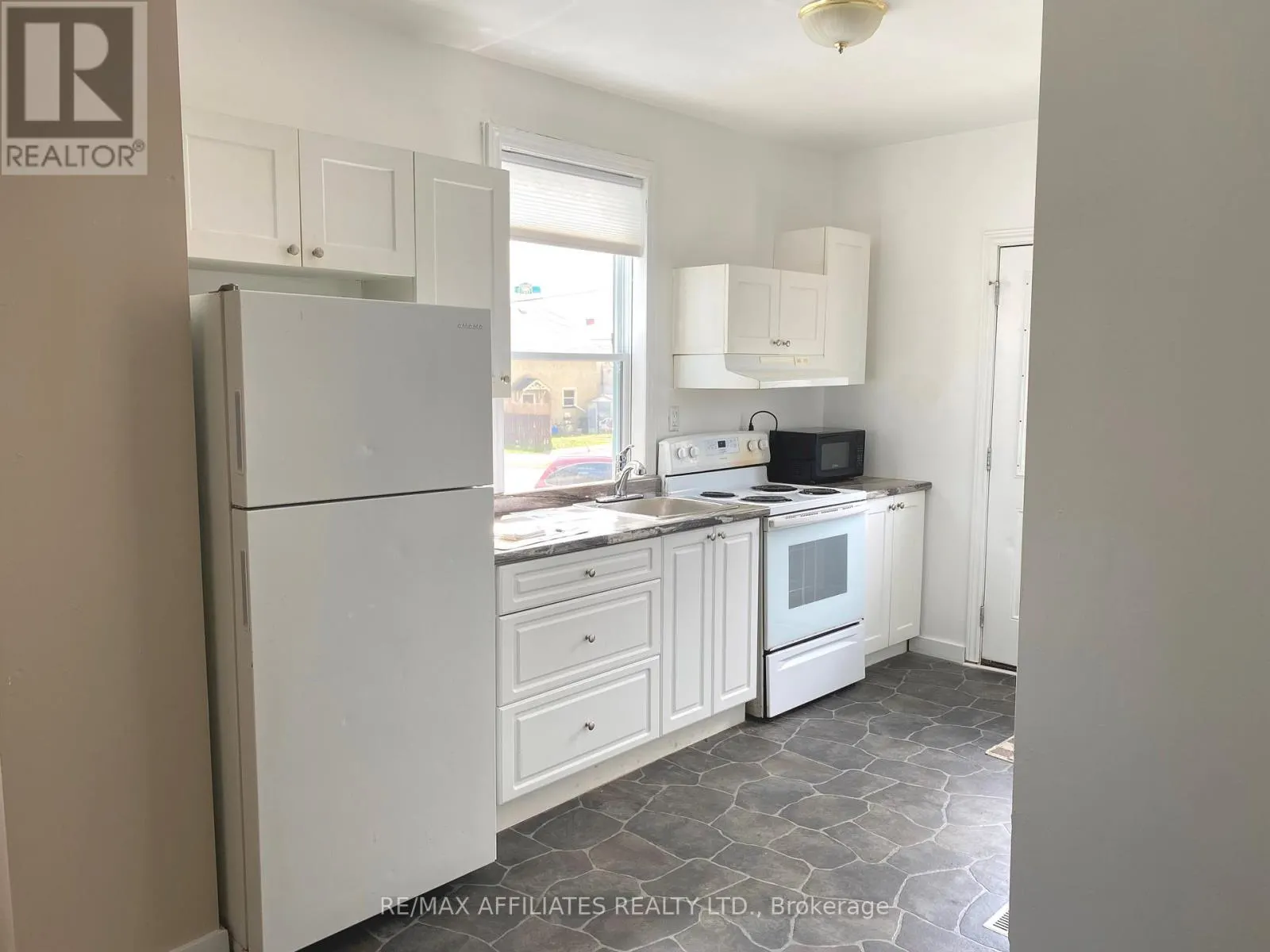 27A, 27B, 29A, 29B - 27-29 MARKET STREET N