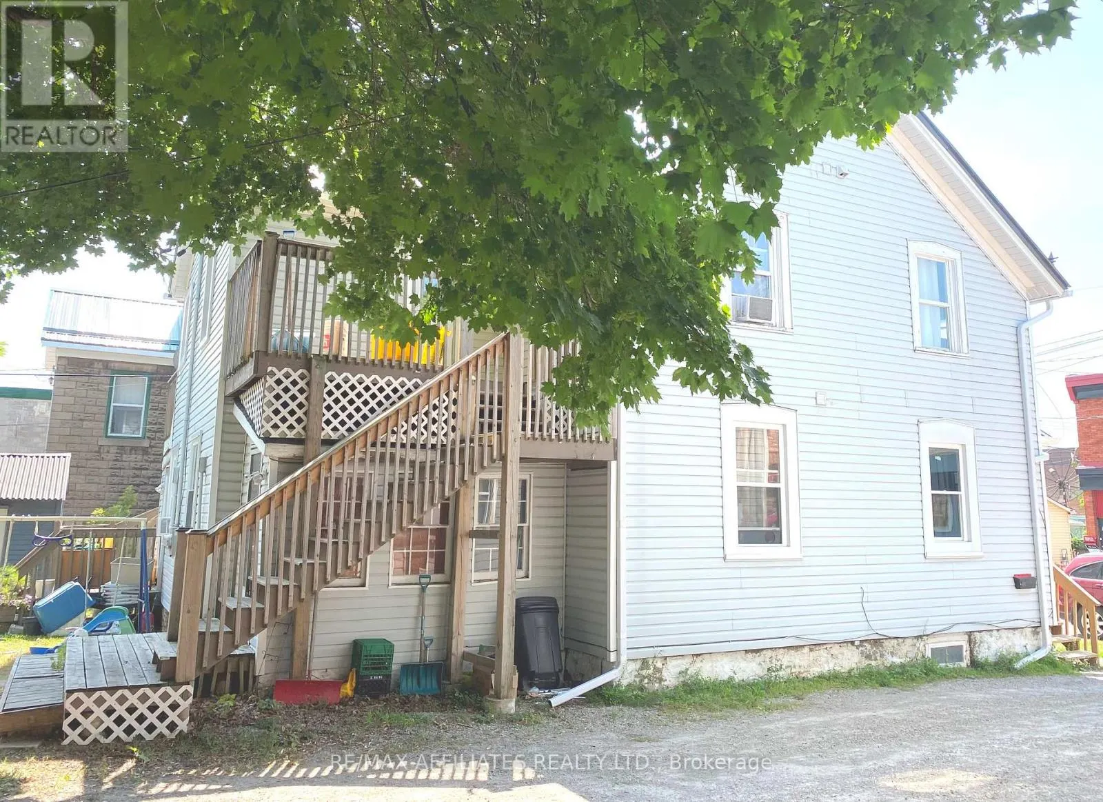 27A, 27B, 29A, 29B - 27-29 MARKET STREET N