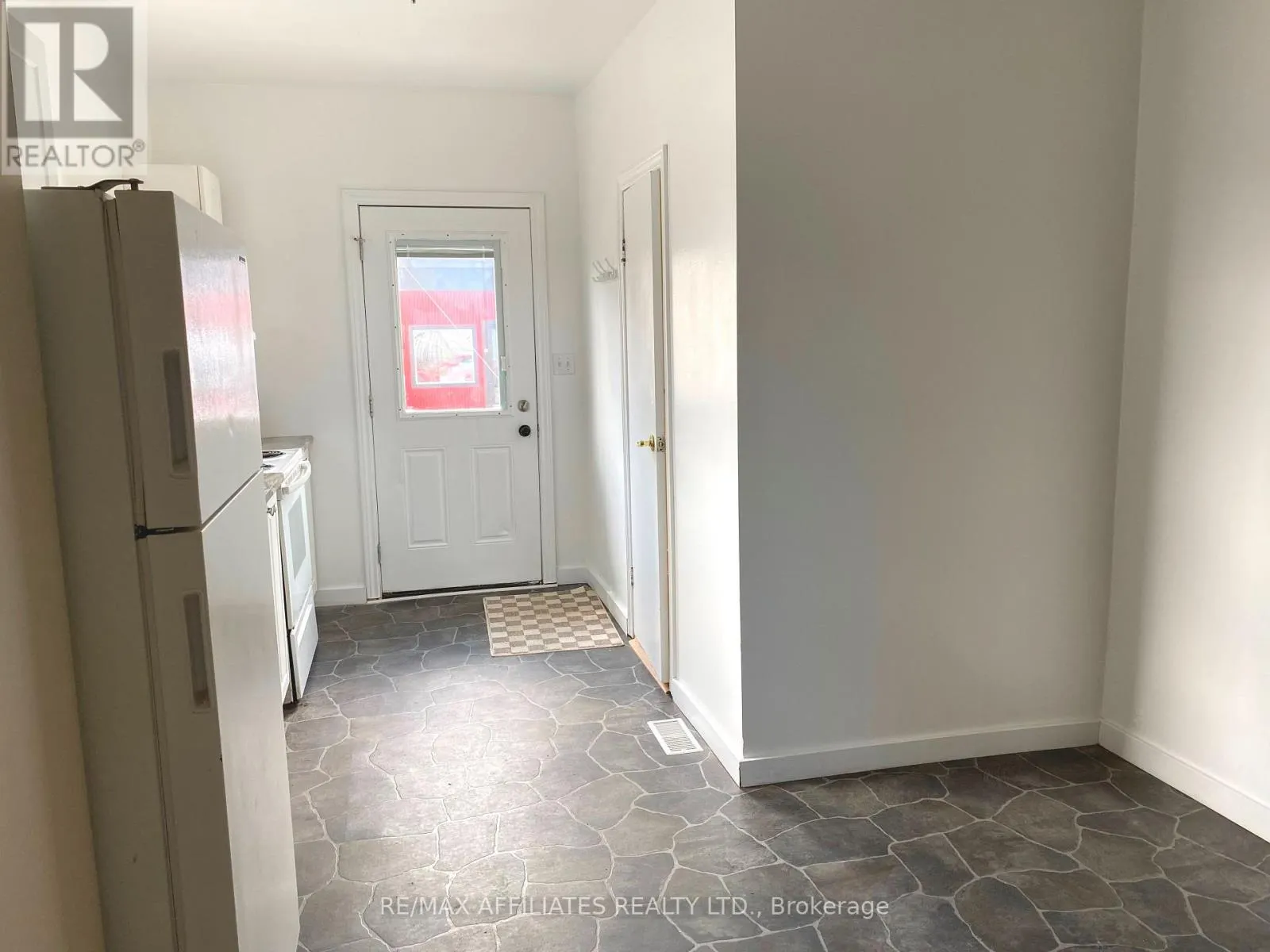 27A, 27B, 29A, 29B - 27-29 MARKET STREET N