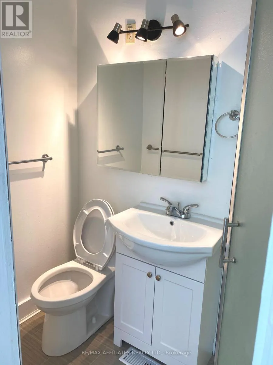 27A, 27B, 29A, 29B - 27-29 MARKET STREET N