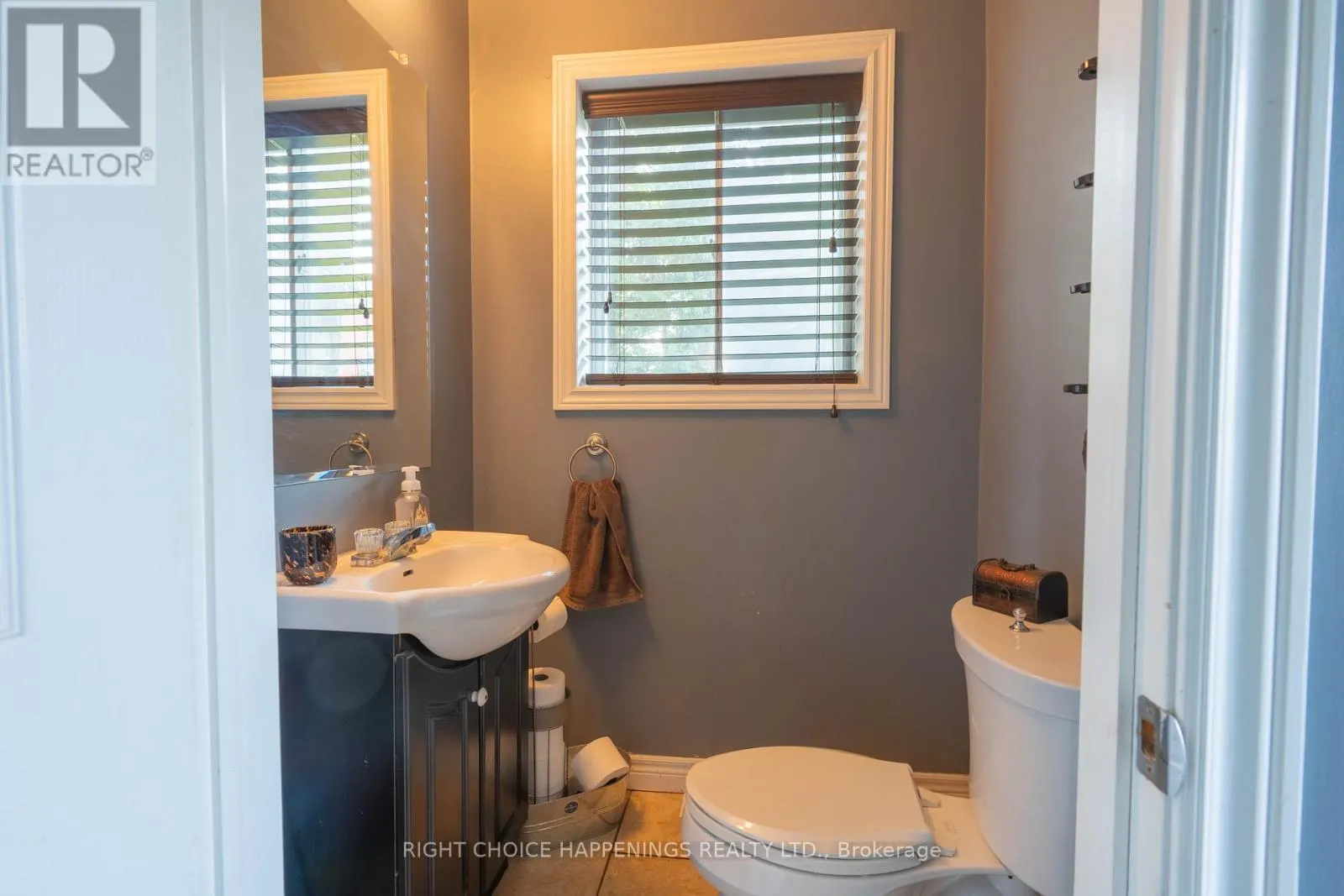 110 ALDER STREET W