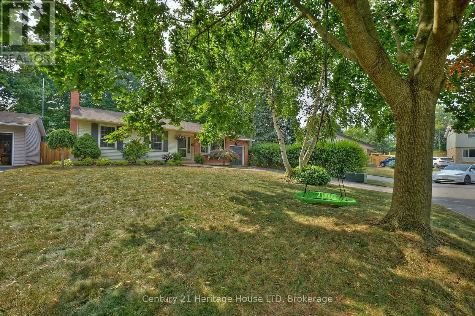 25 BIRCHPARK DRIVE