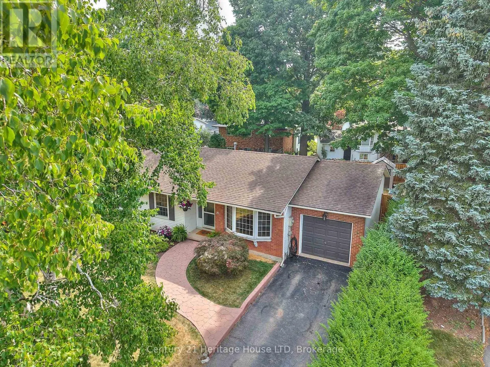 25 BIRCHPARK DRIVE