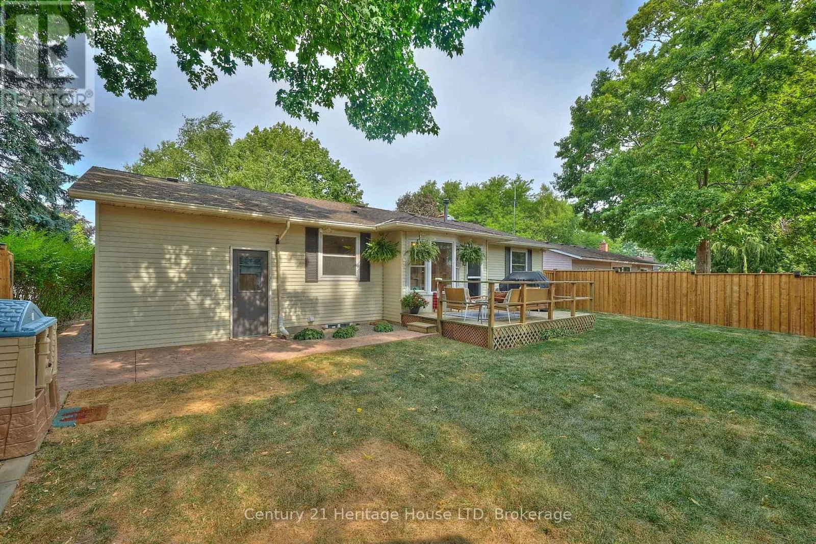 25 BIRCHPARK DRIVE