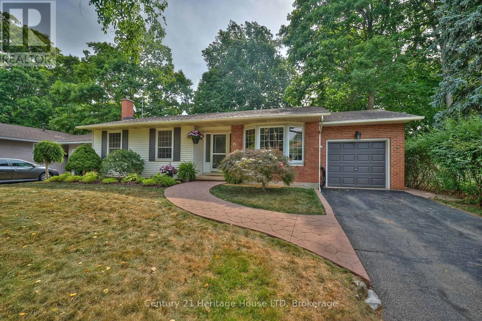 25 BIRCHPARK DRIVE