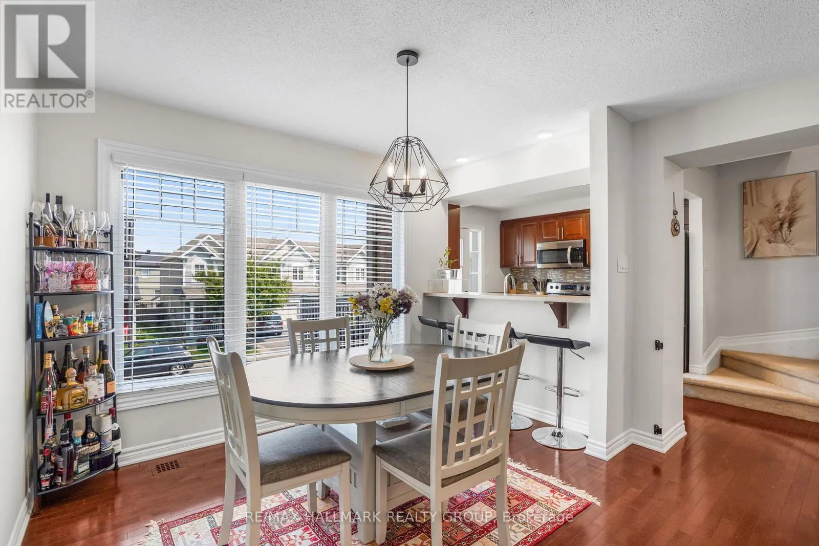 110 SUNSHINE CRESCENT