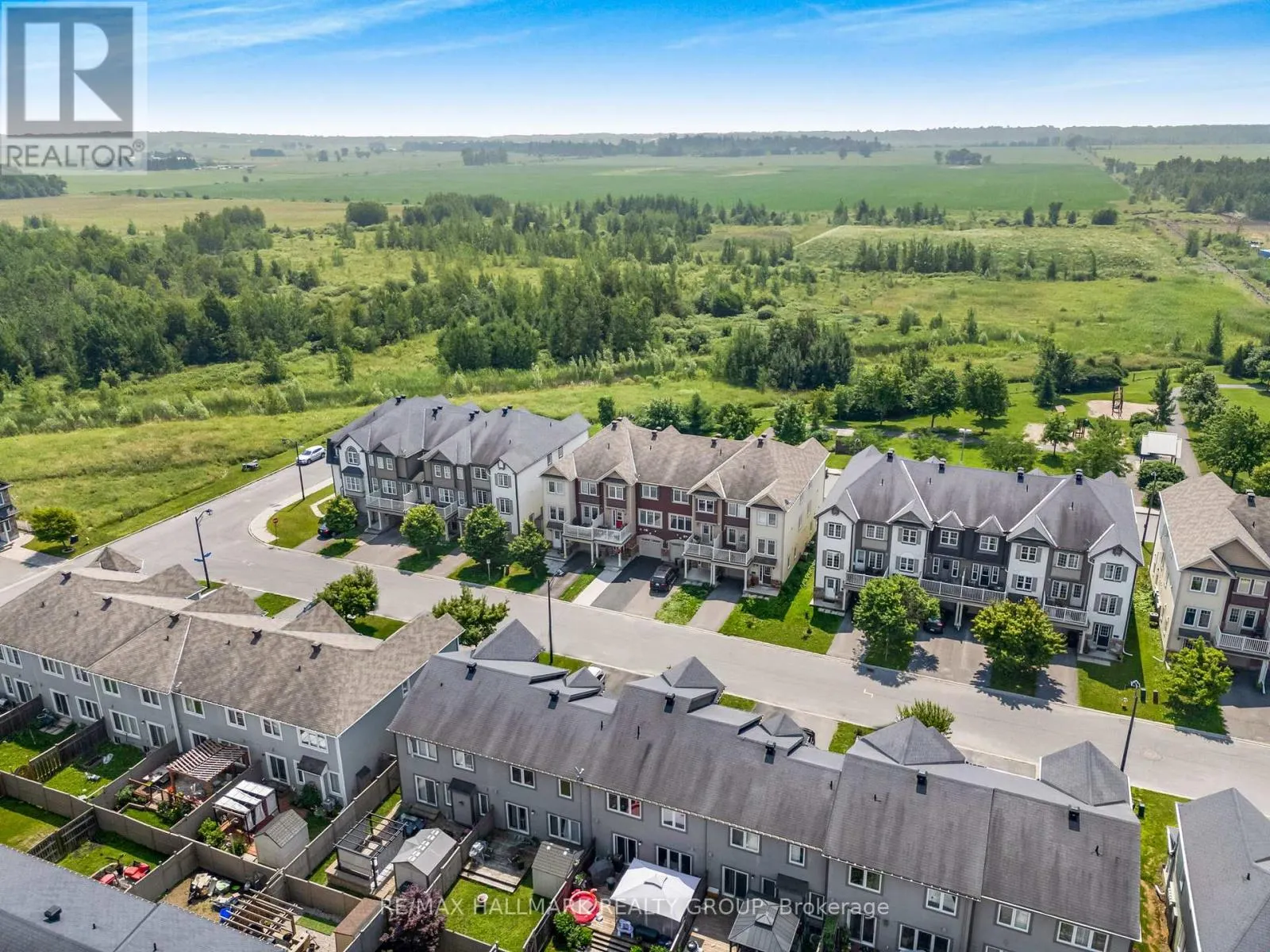 110 SUNSHINE CRESCENT