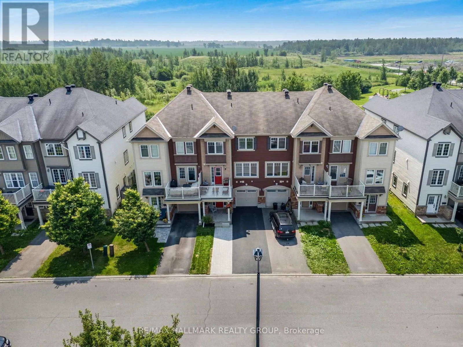 110 SUNSHINE CRESCENT