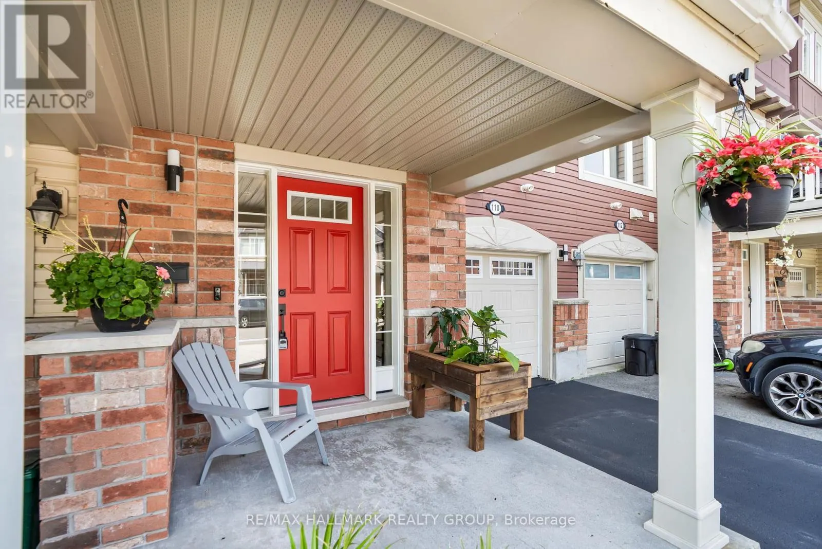 110 SUNSHINE CRESCENT