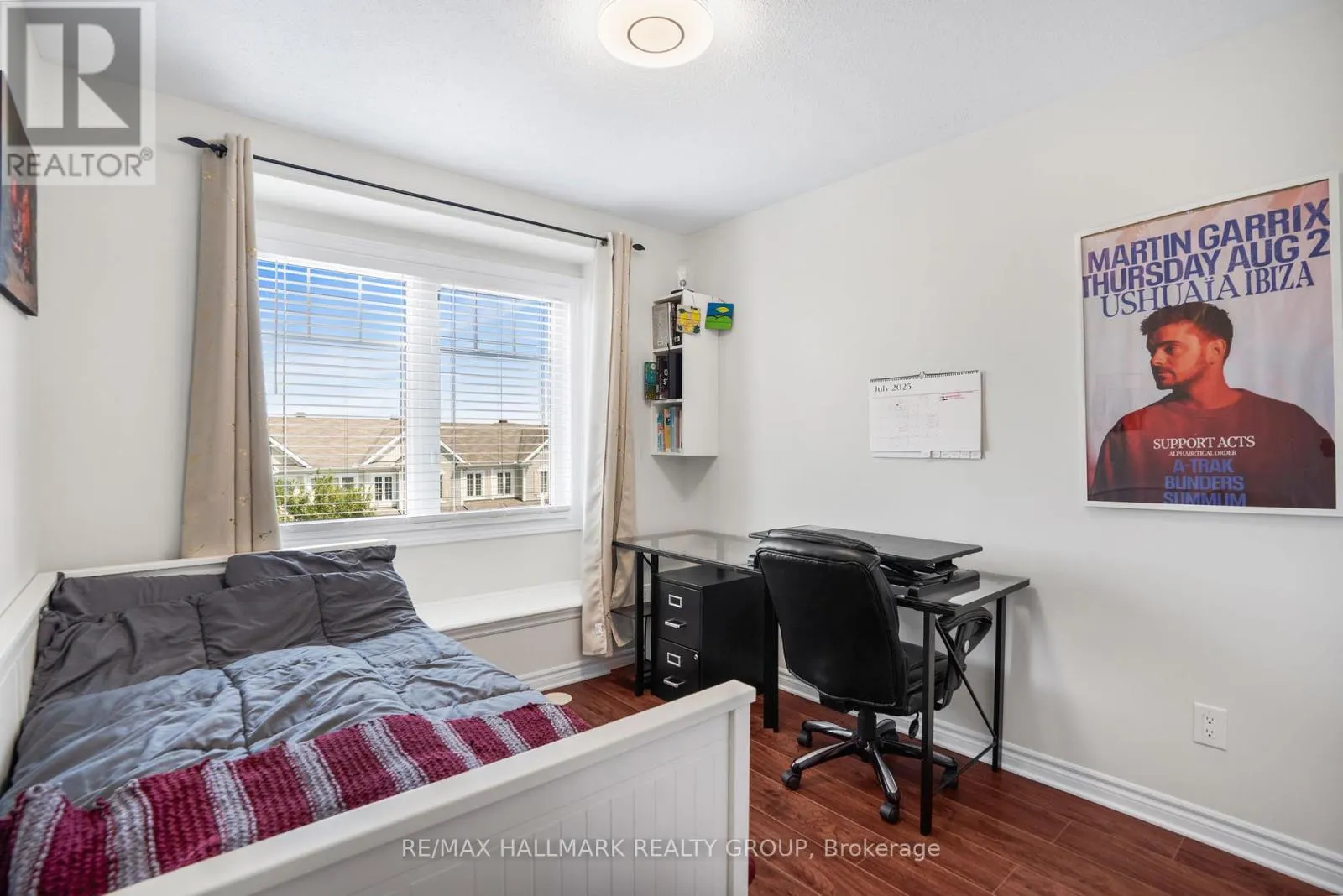 110 SUNSHINE CRESCENT