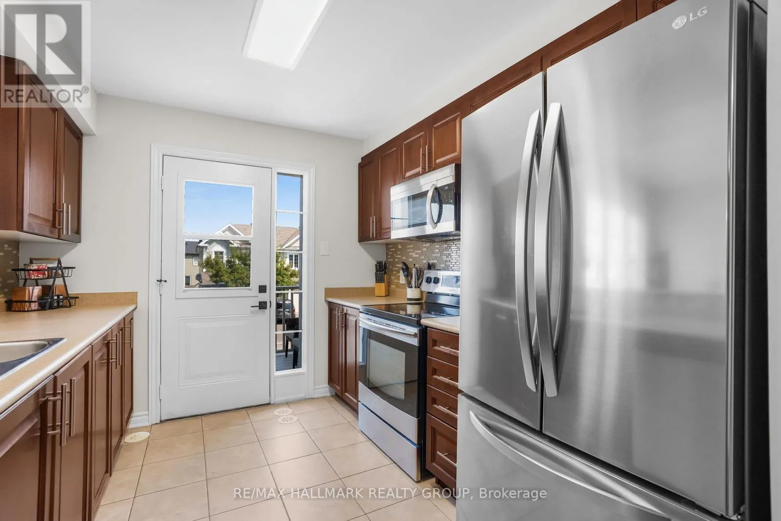 110 SUNSHINE CRESCENT