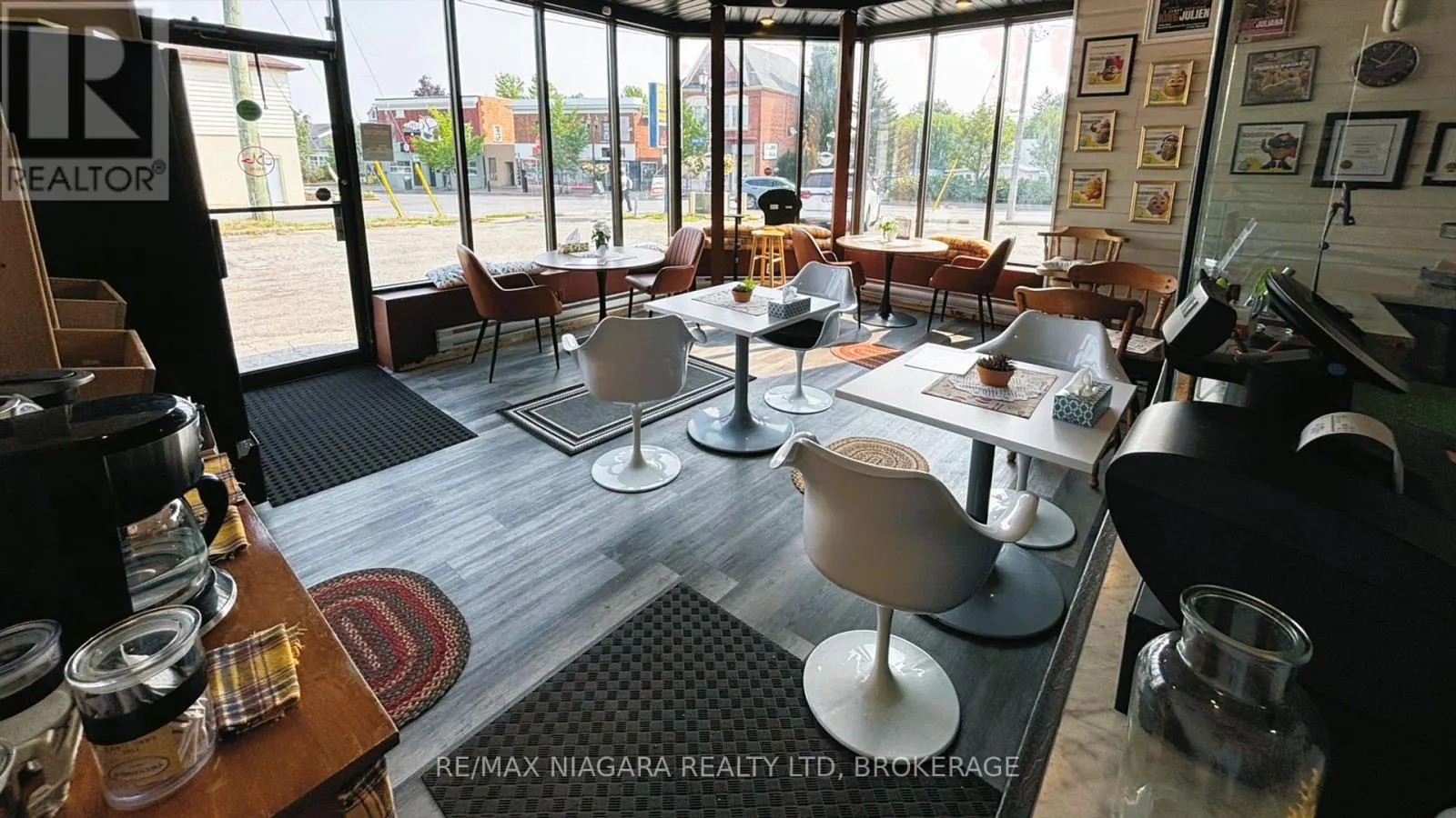 2 - 6119 MAIN STREET, #2