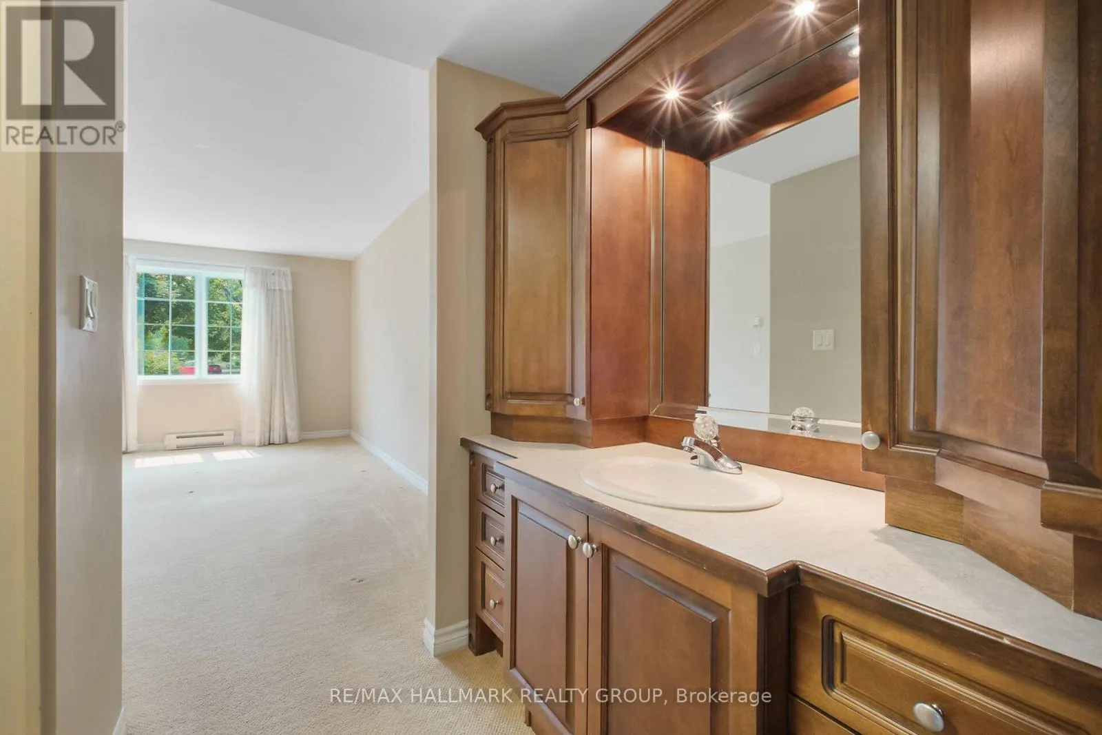 1A - 131 ROBSON COURT