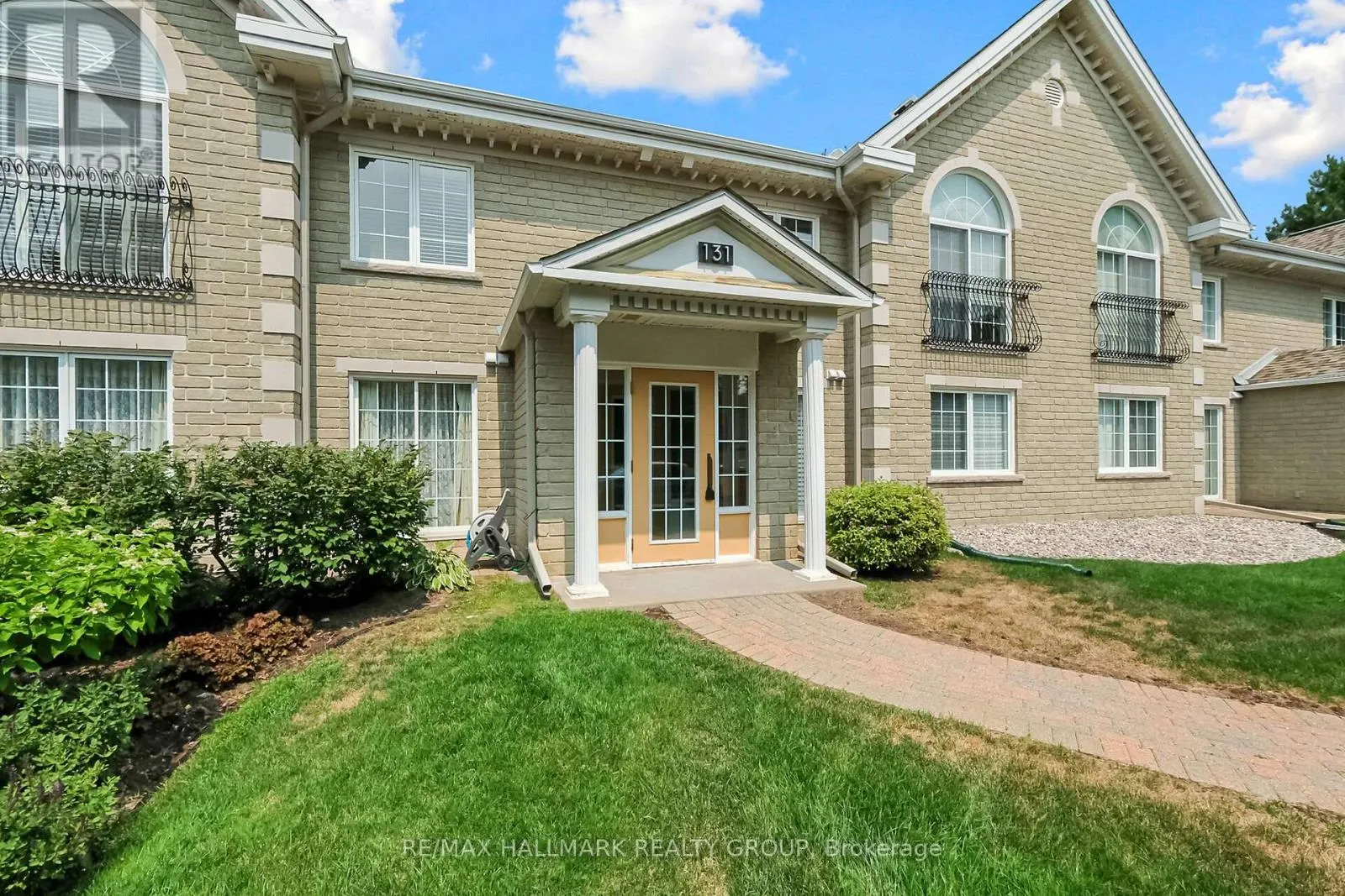 1A - 131 ROBSON COURT
