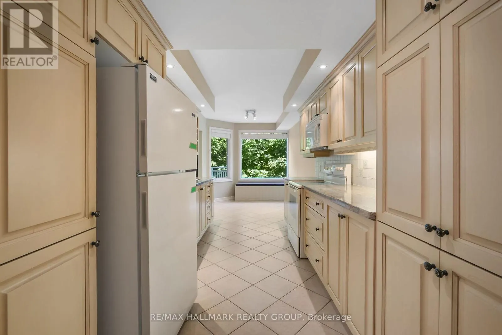 1A - 131 ROBSON COURT