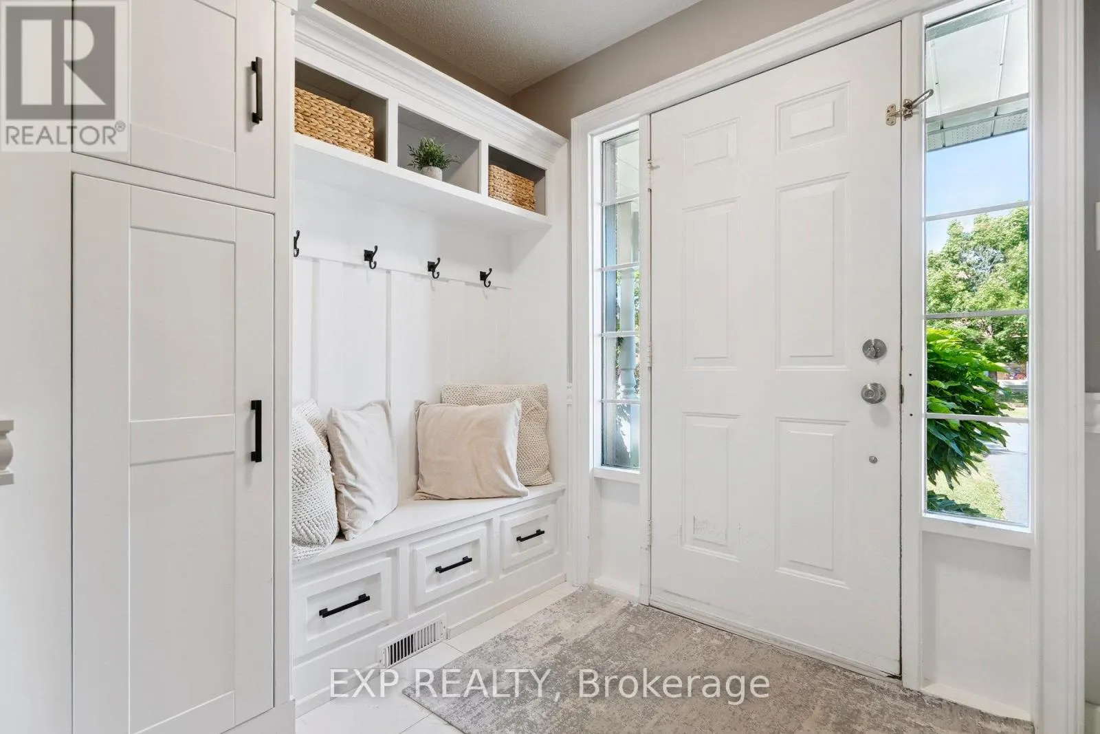132 HARNESWORTH CRESCENT