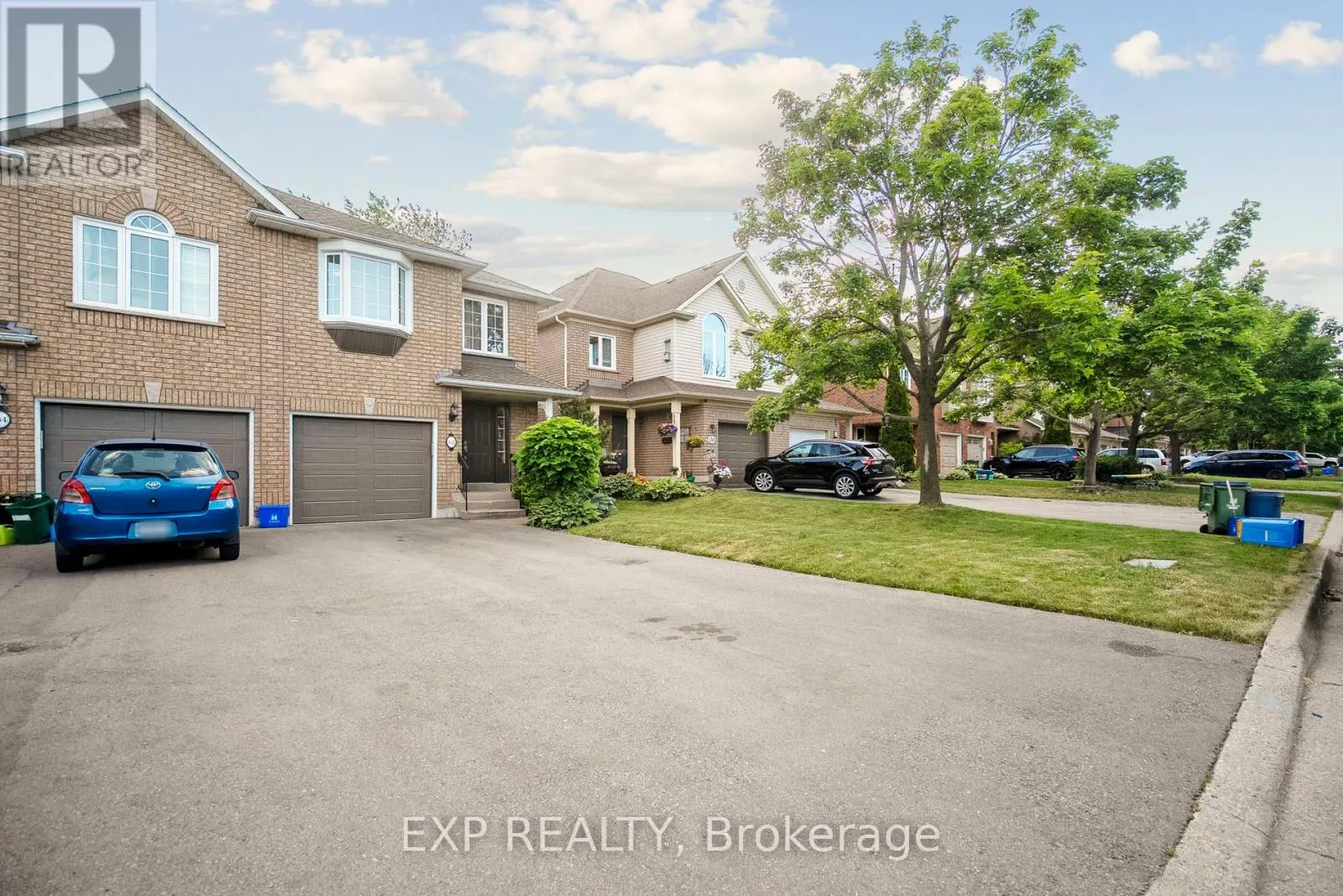132 HARNESWORTH CRESCENT