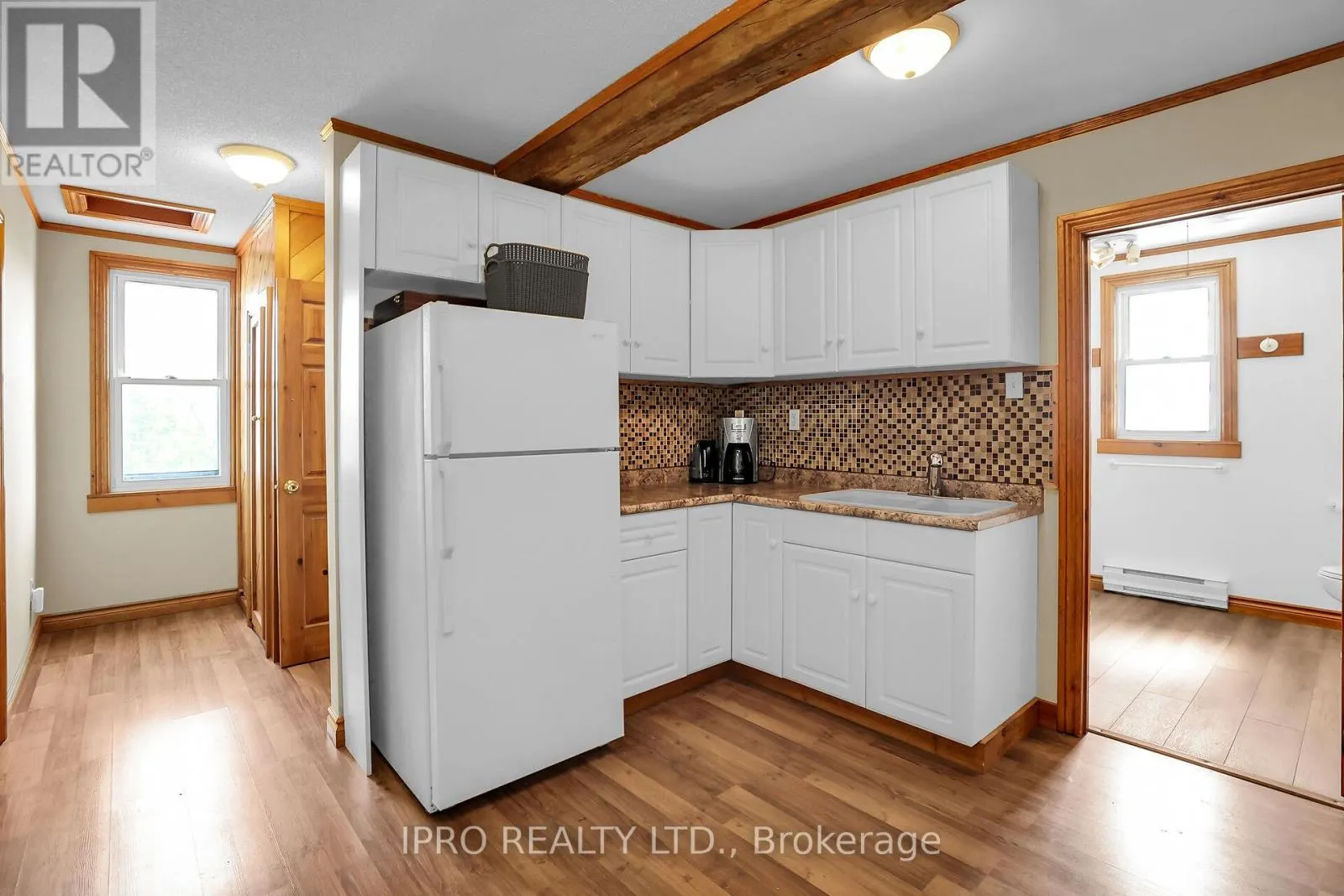 1027 NIAGARA STONE ROAD