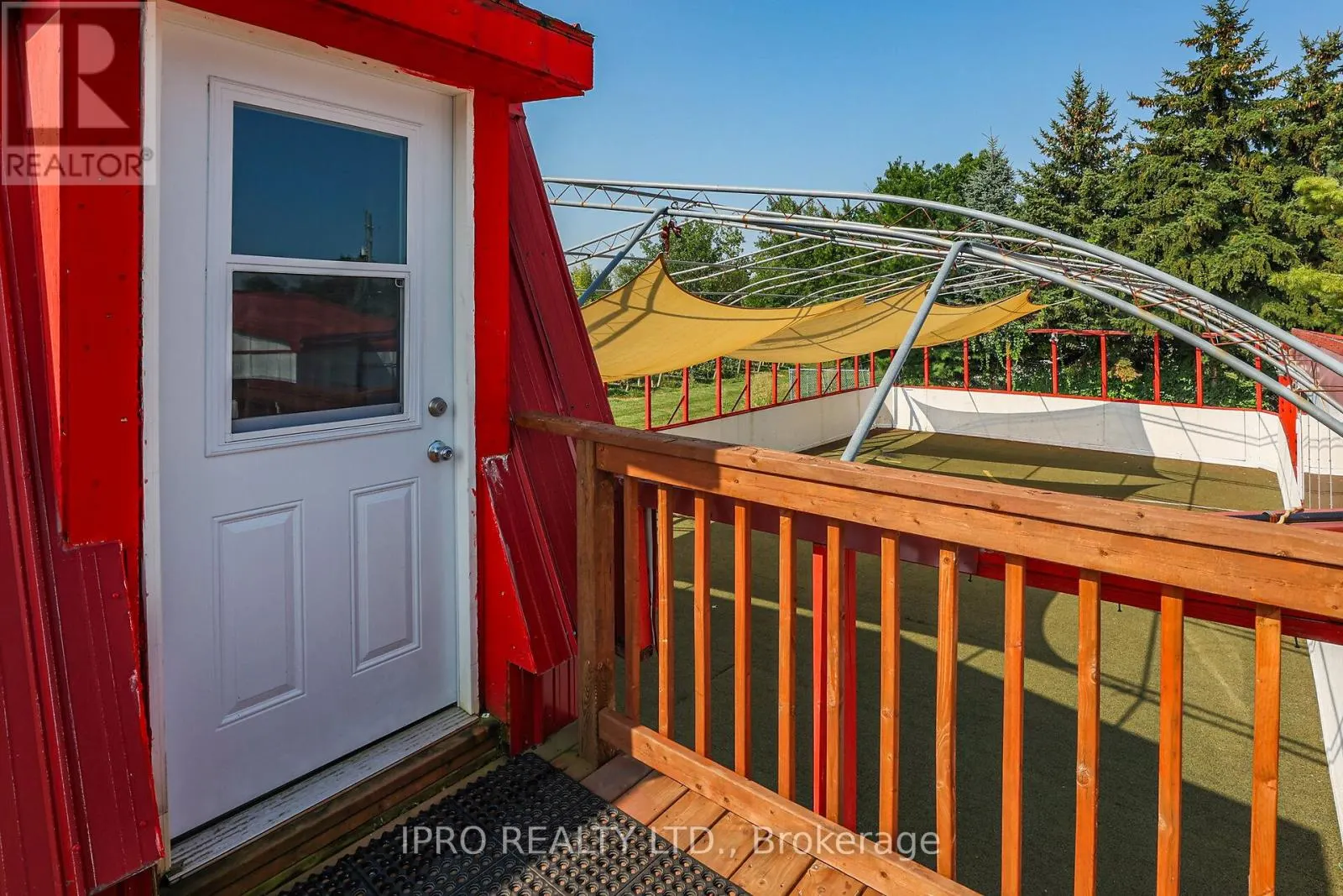 1027 NIAGARA STONE ROAD