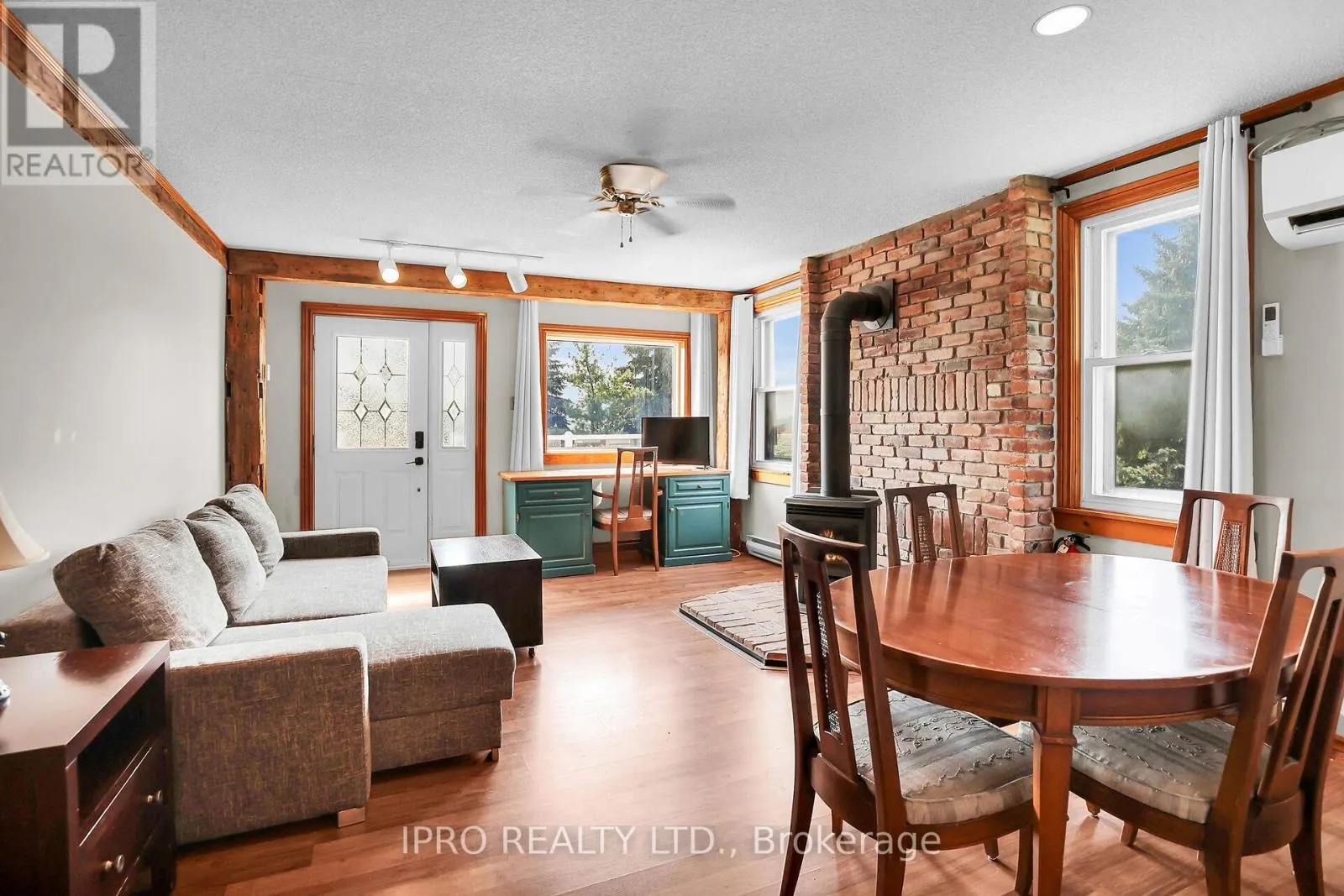 1027 NIAGARA STONE ROAD