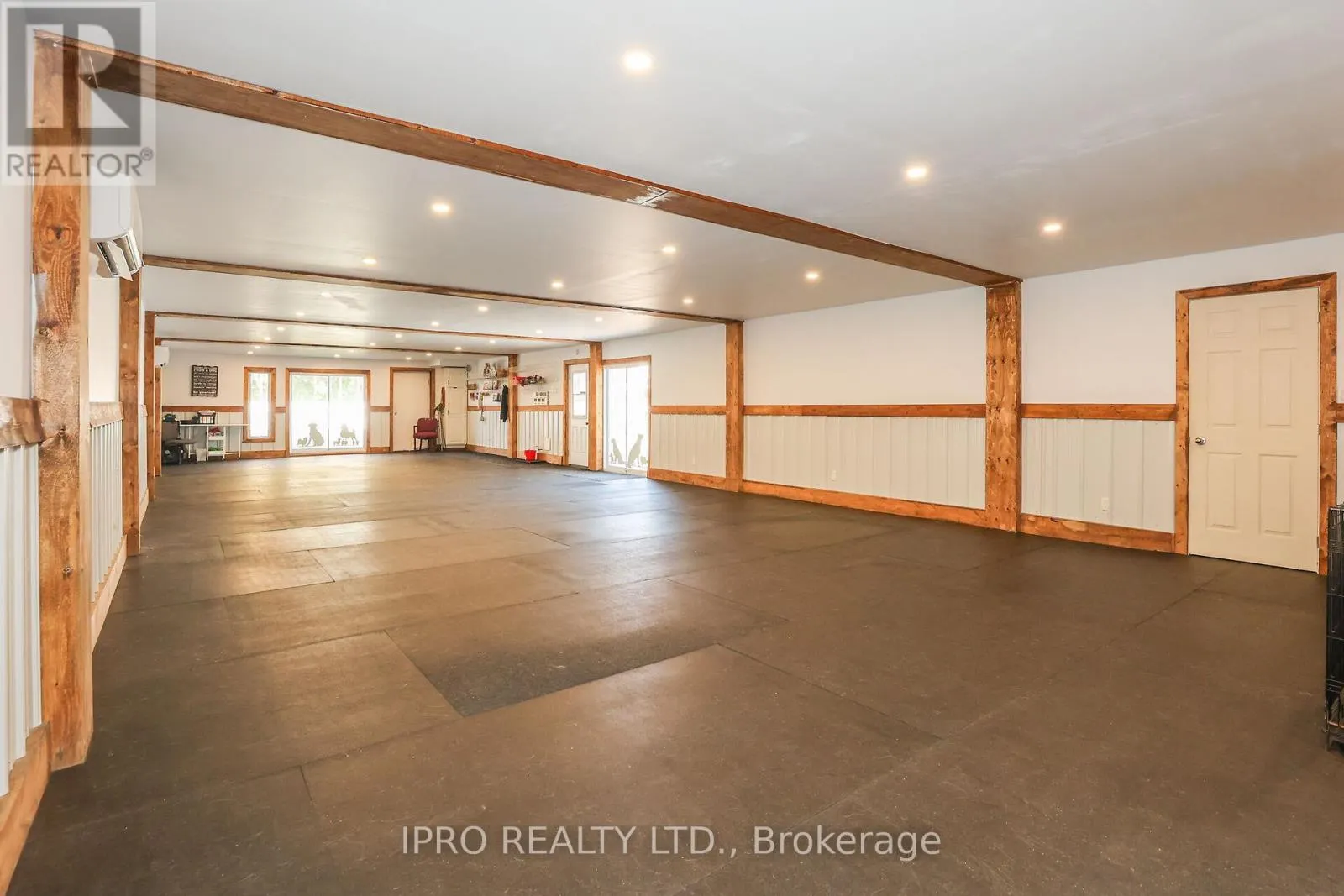 1027 NIAGARA STONE ROAD