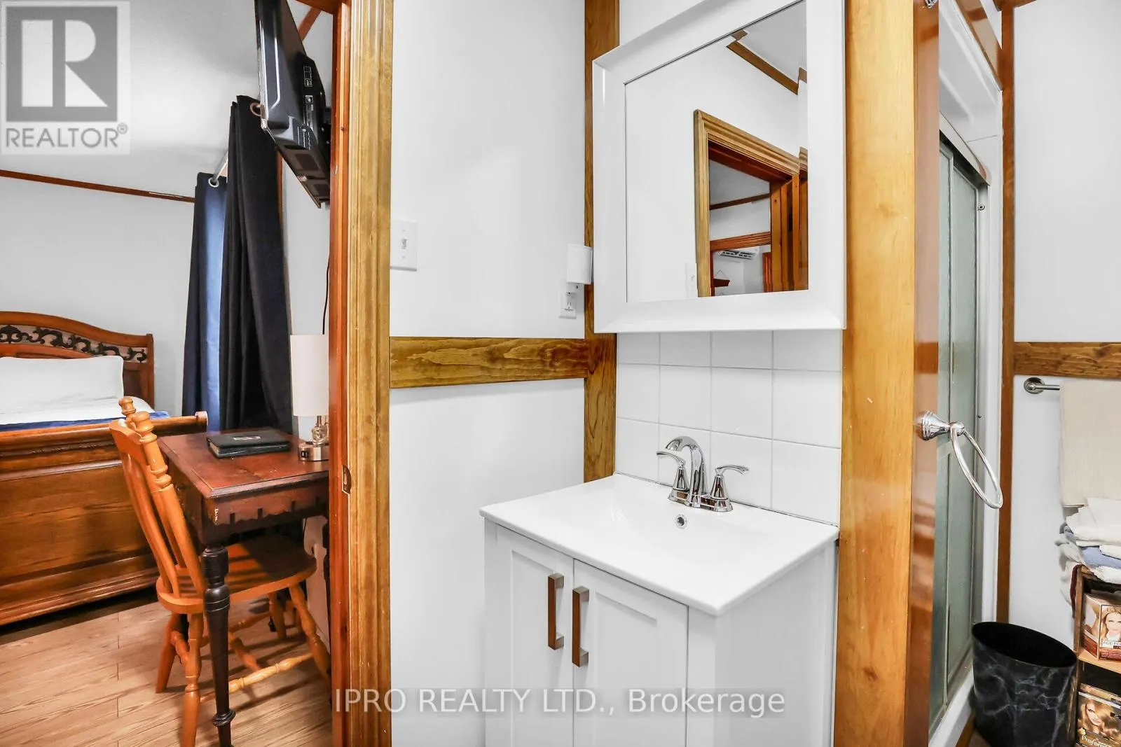 1027 NIAGARA STONE ROAD