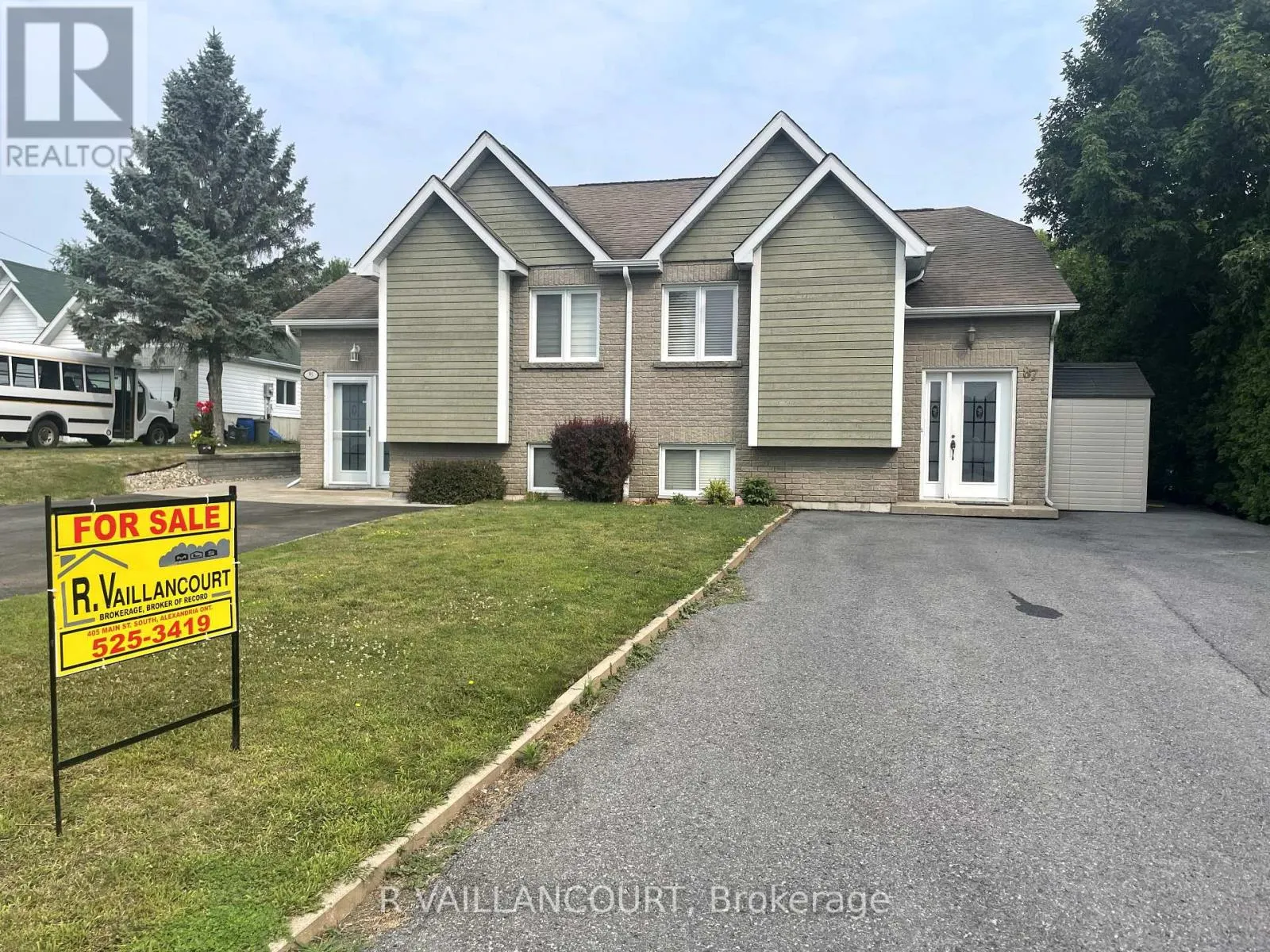 87 KINCARDINE STREET E