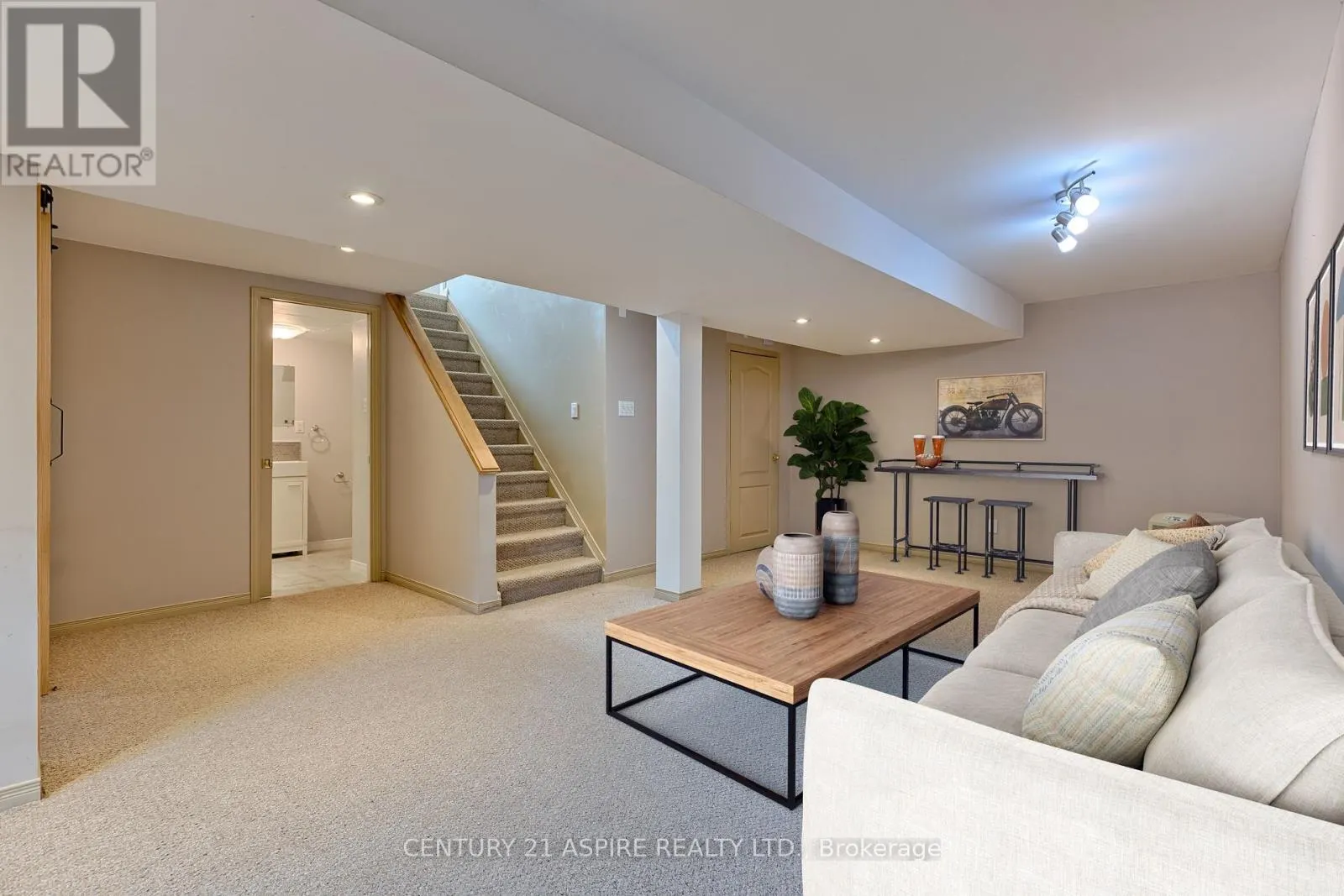 249 PETER STREET